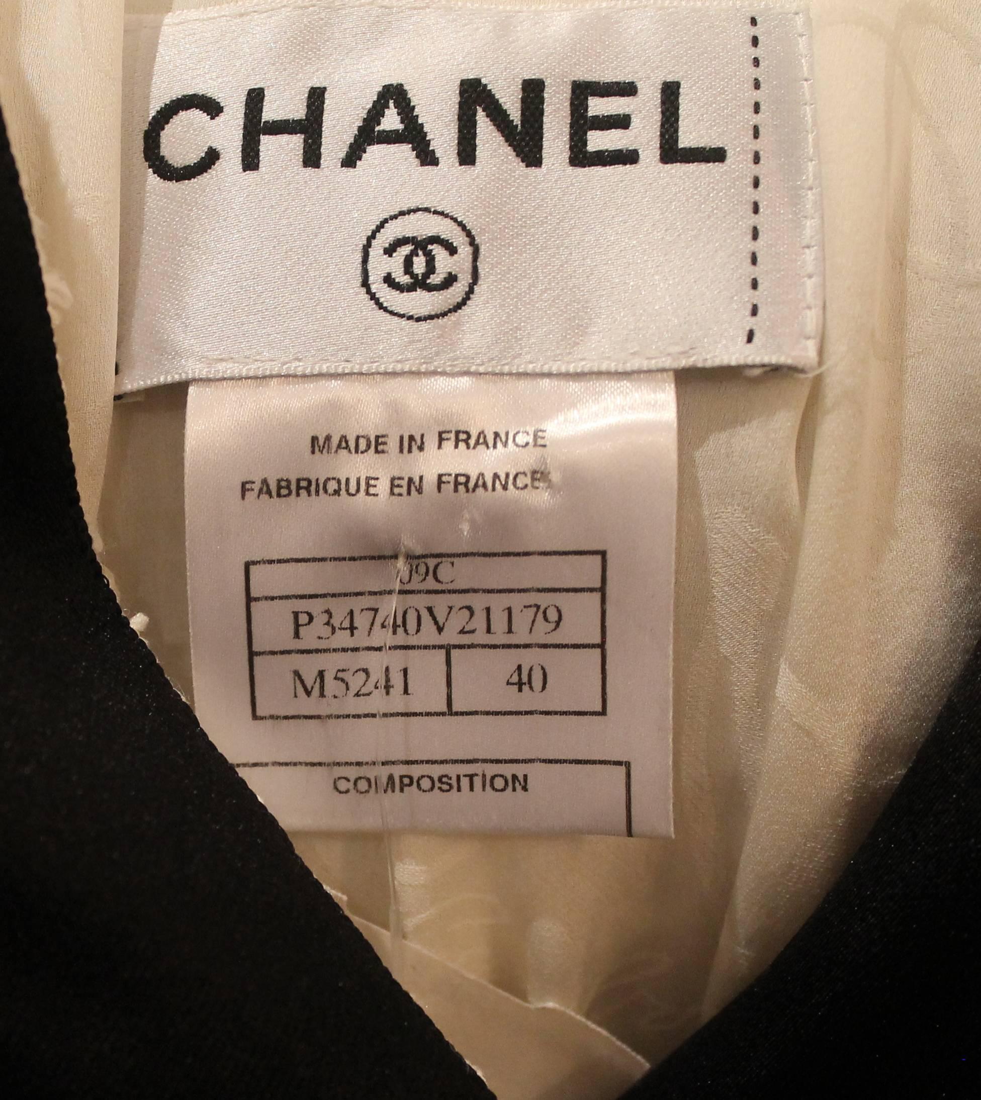 2009 Chanel Black and White Tweed  3/4 Sleeve Dress with Ribbon Trim - 40 1