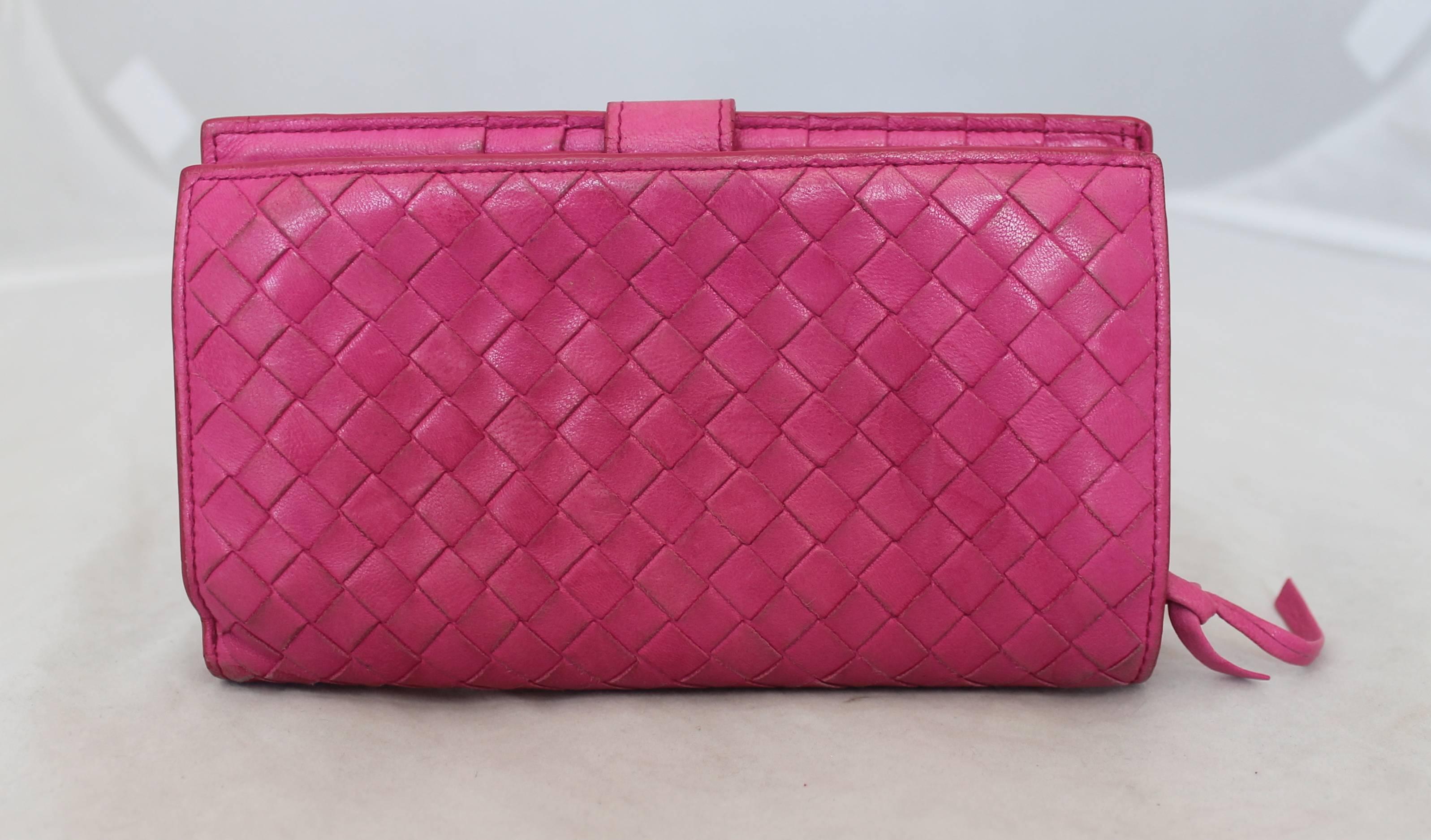 bottega veneta pink wallet