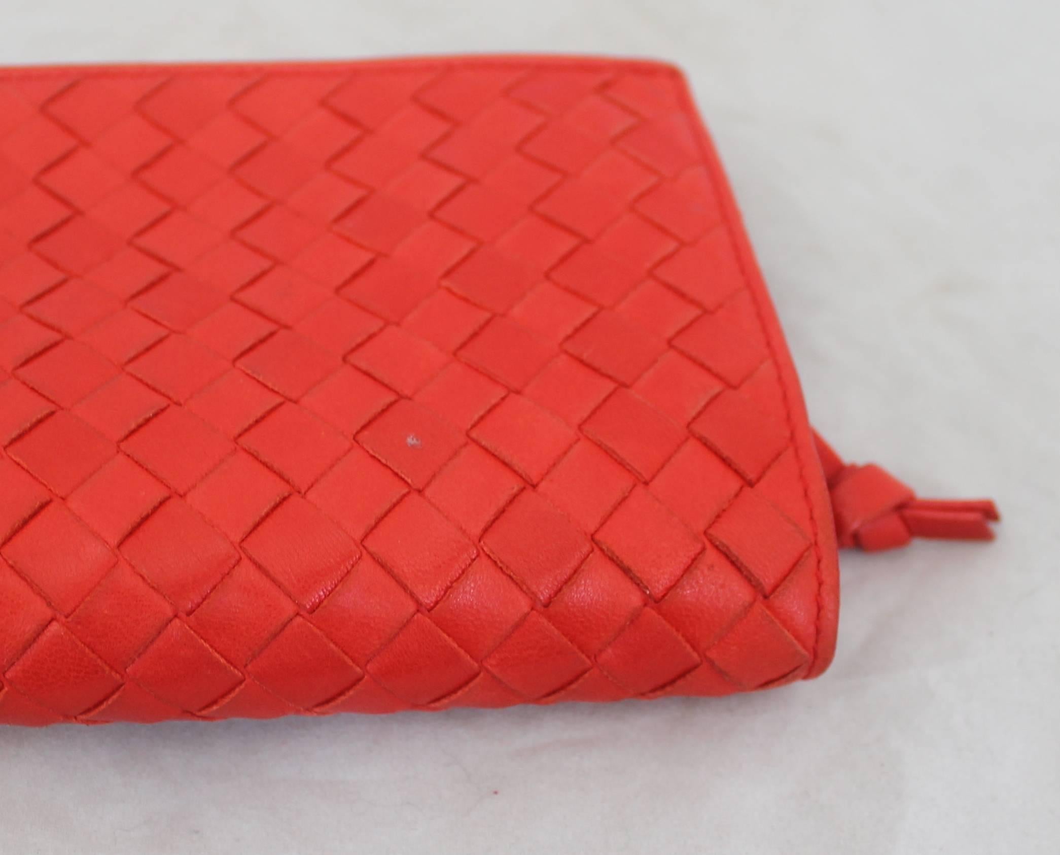 Women's or Men's Bottega Veneta Red Woven Leather Wallet
