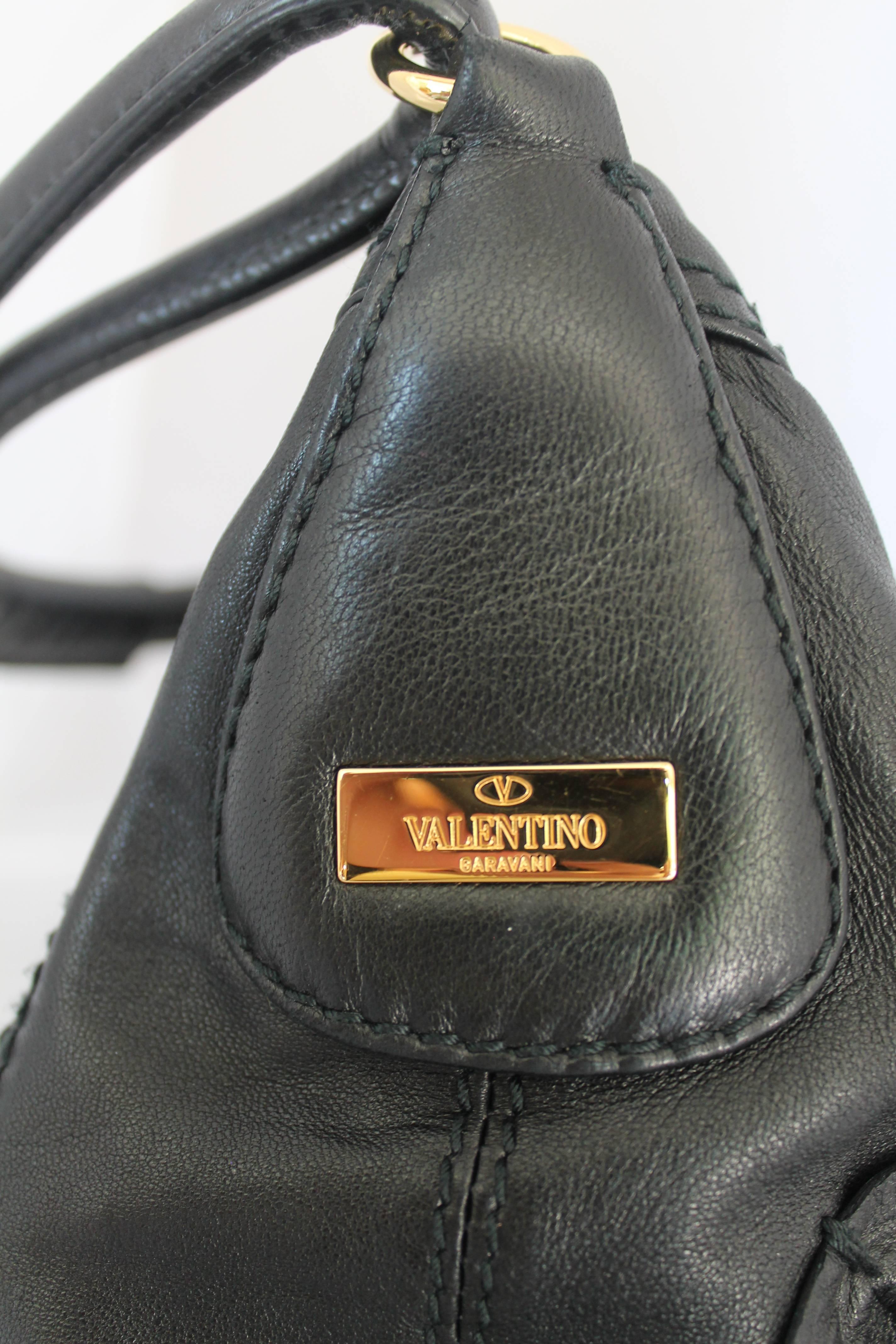 Valentino Black Leather Ruched Flower Shoulder Bag GHW In Excellent Condition In West Palm Beach, FL