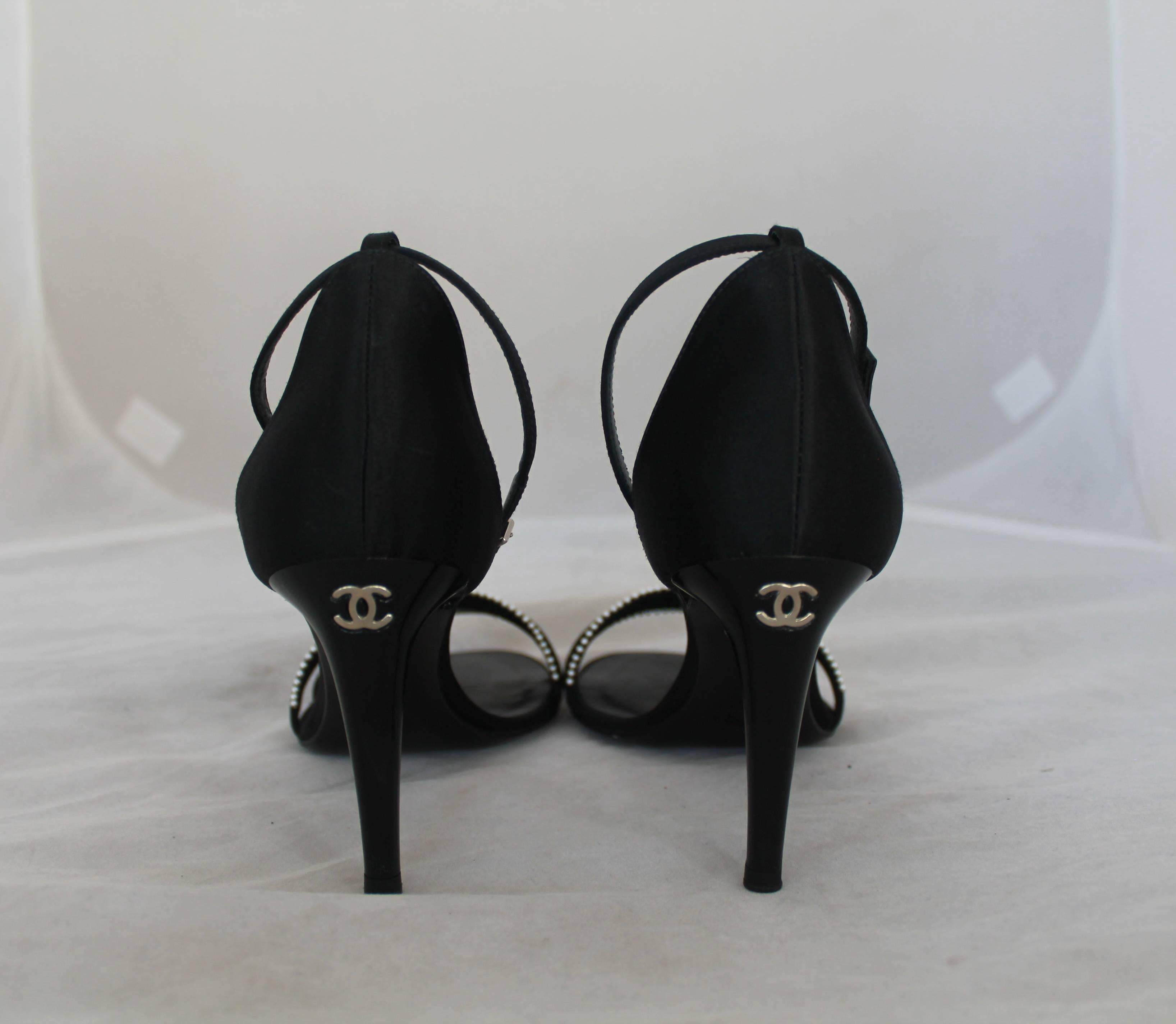 Chanel Black Satin Double Front Strap Heels w/ Ankle Strap & Mini Pearl Trim- 37 In Excellent Condition In West Palm Beach, FL