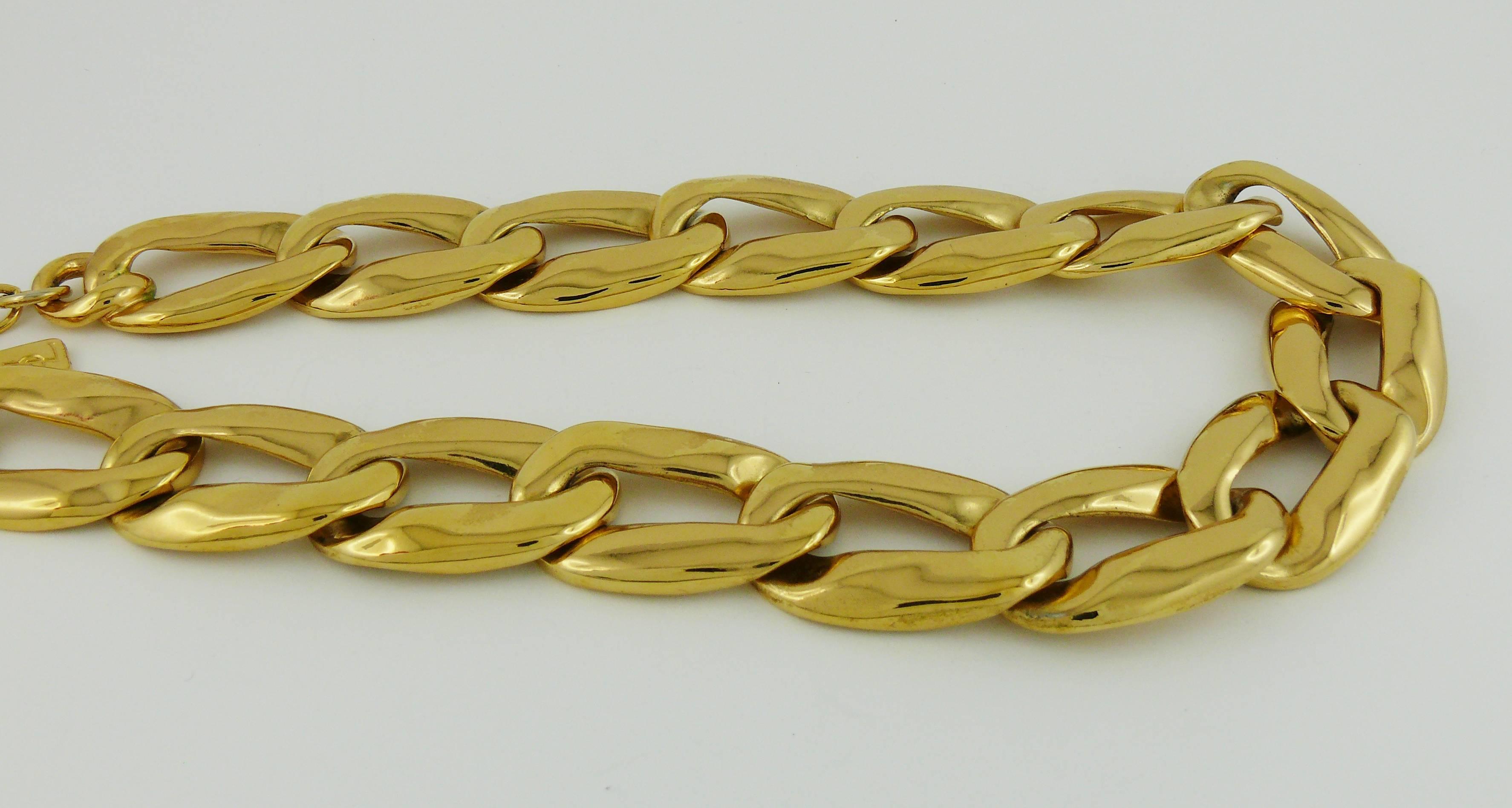 Yves Saint Laurent YSL Vintage Classic Chunky Gold Toned Curb Necklace In Excellent Condition In Nice, FR