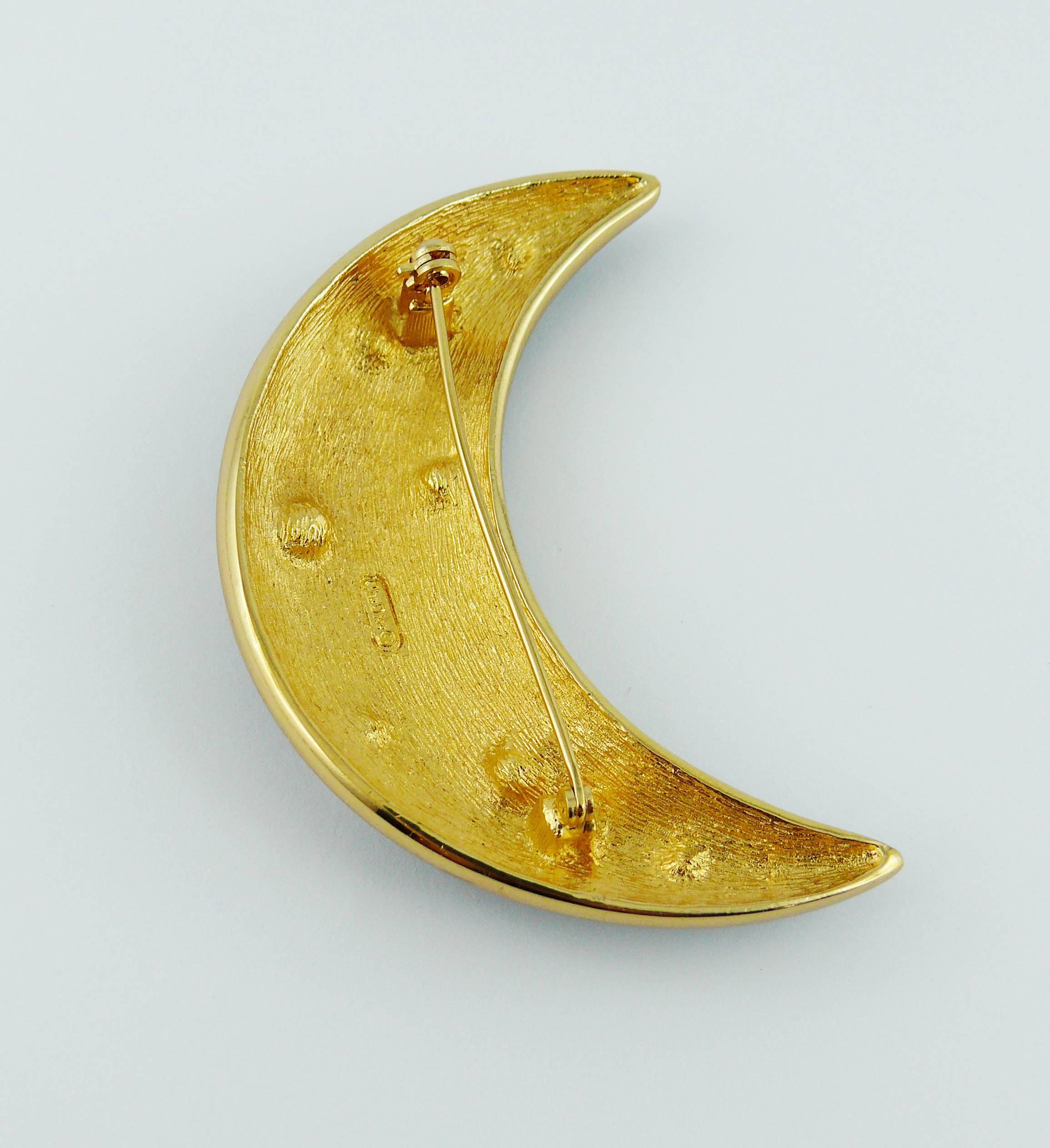 crescent moon in christianity