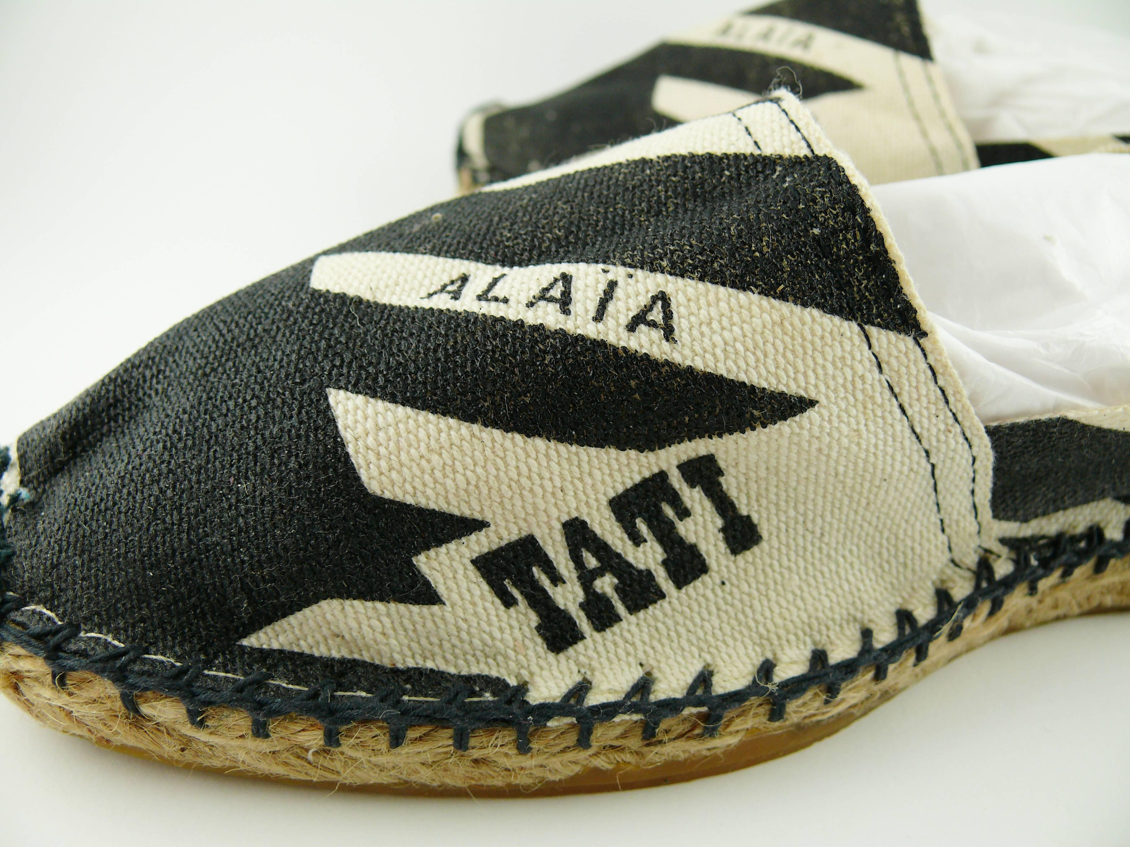 Women's Alaia Vintage Iconic Navy Blue and Off-white Canvas Espadrilles Size 37 (FR)