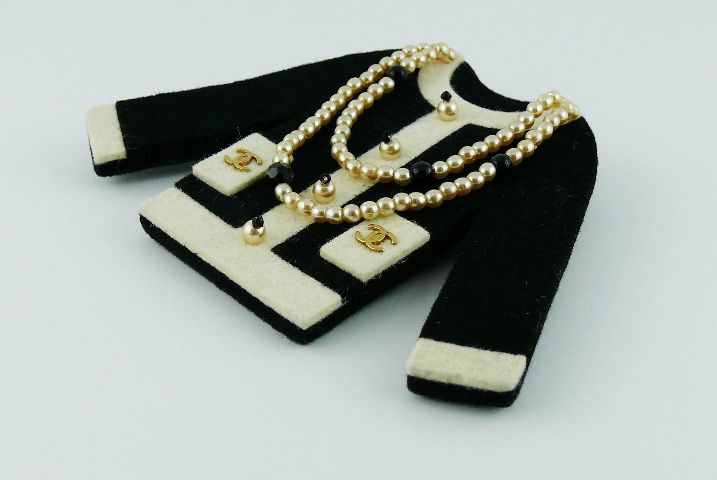 Women's Chanel Large Iconic Little Black Jacket Felt Brooch With Faux Pearl Necklace