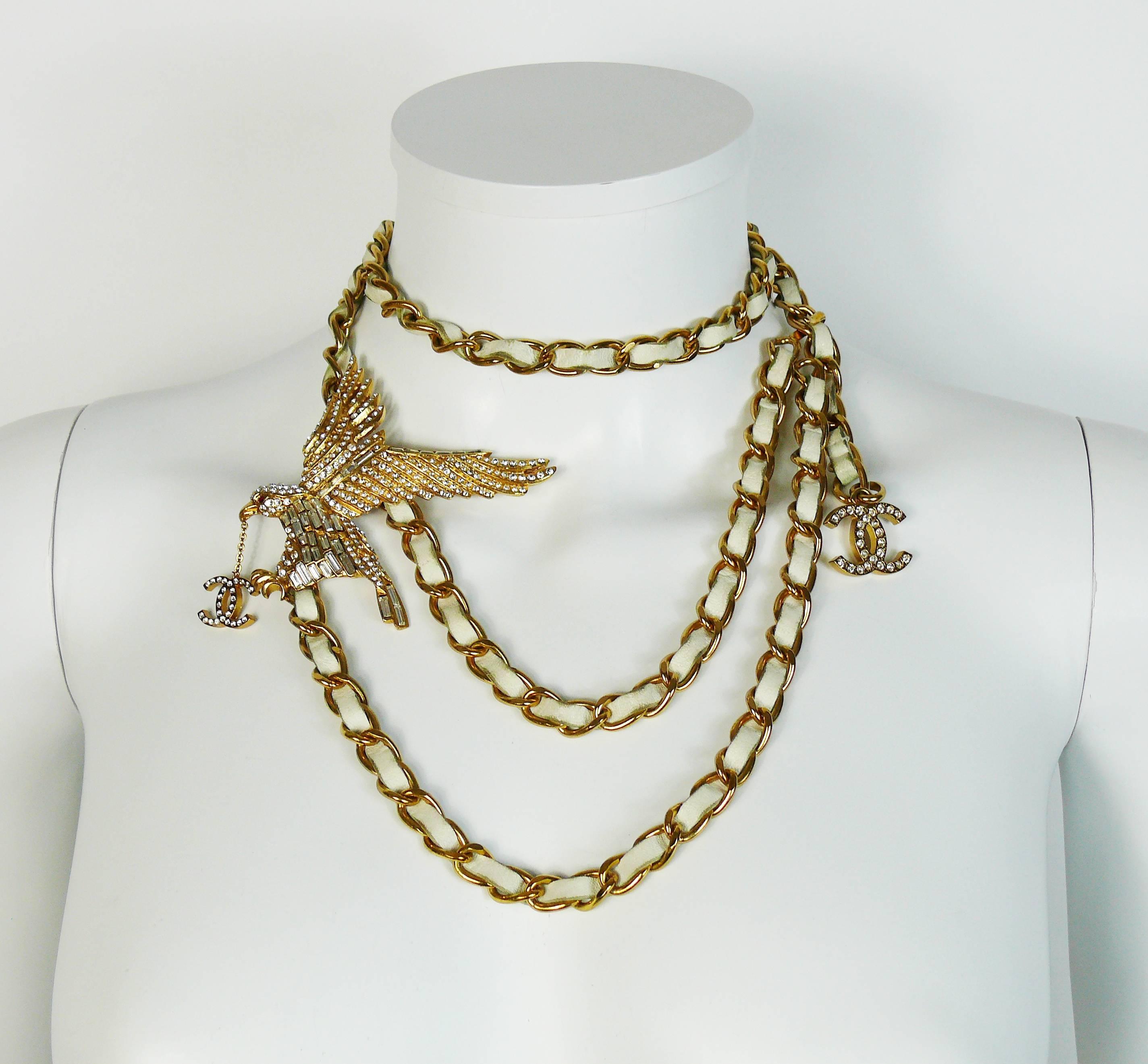 Chanel Rare Jewelled Eagle White and Gold Runway Belt or Necklace In Good Condition In Nice, FR