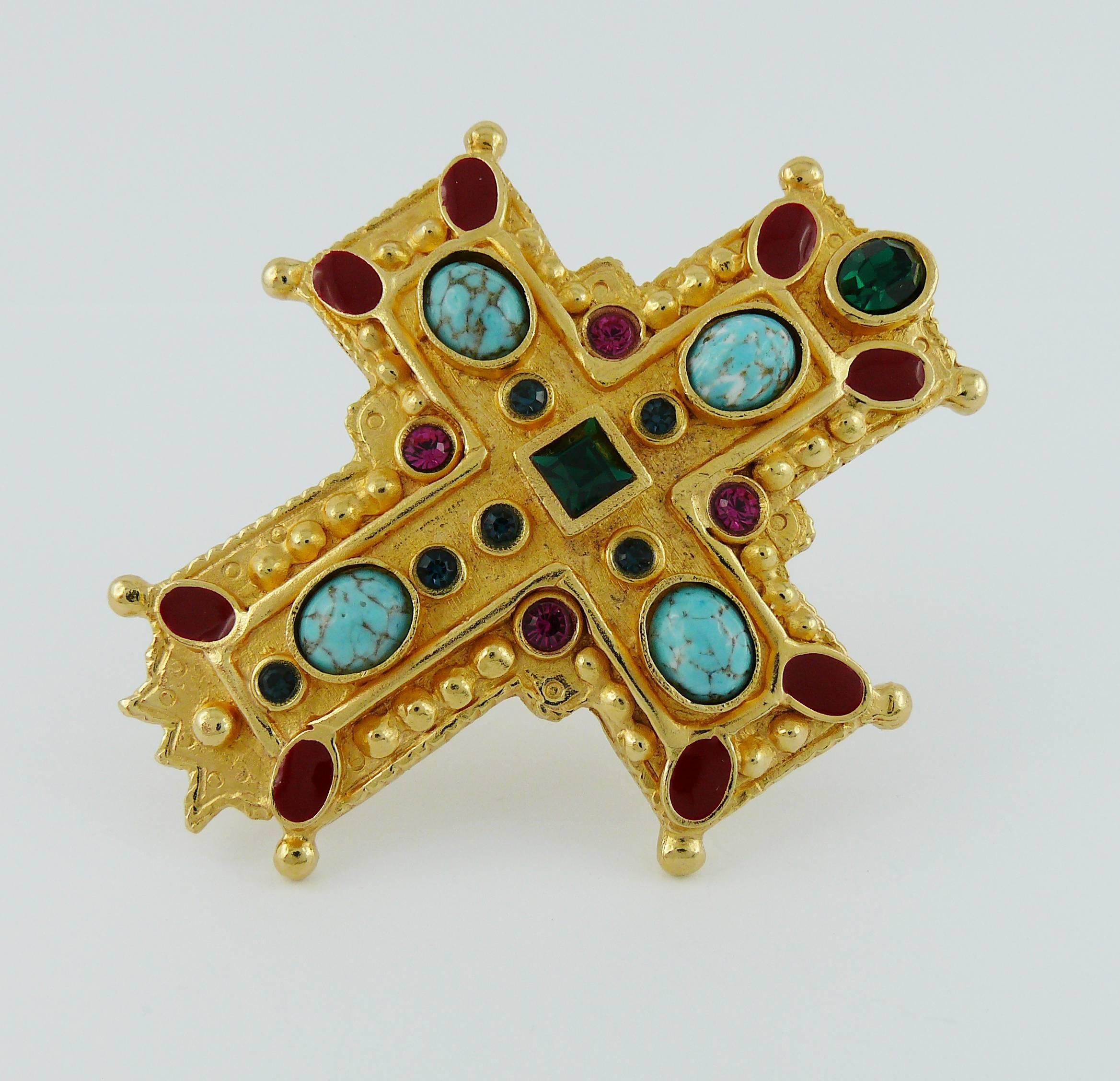 Christian Lacroix Vintage Rare Massive Jewelled Gold Tone Cross Brooch Pendant In Excellent Condition In Nice, FR