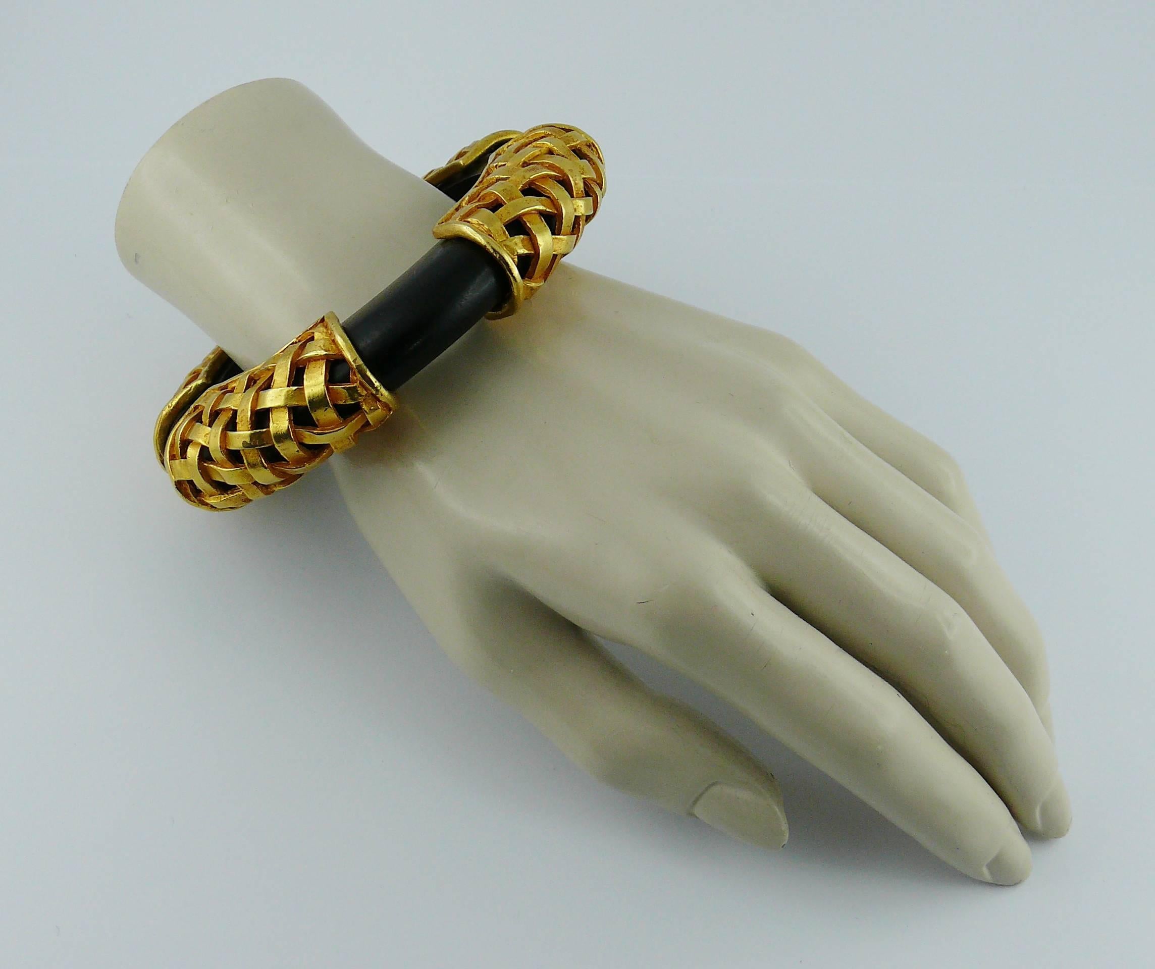 Donna Dominique Aurientis - Bracciale in legno massiccio vintage in vendita