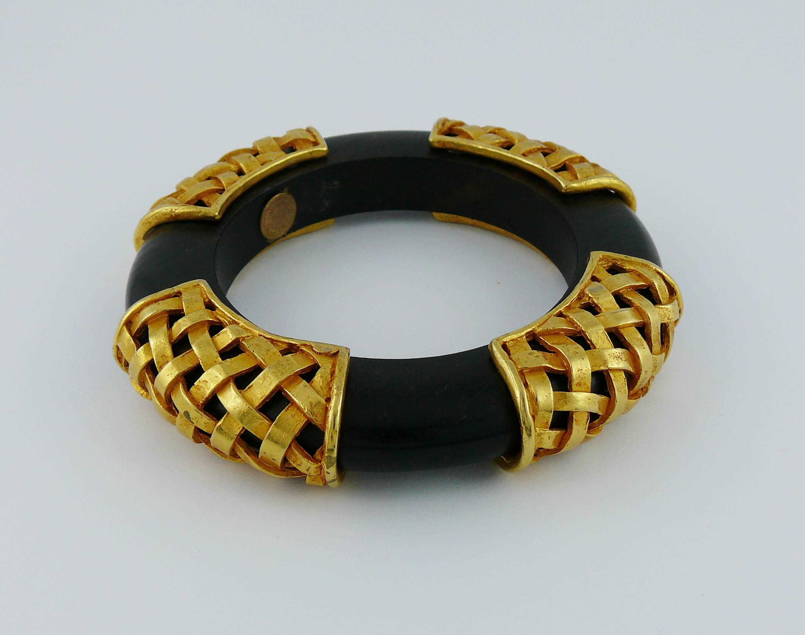 Dominique Aurientis Vintage Massive Wooden Bangle In Excellent Condition For Sale In Nice, FR