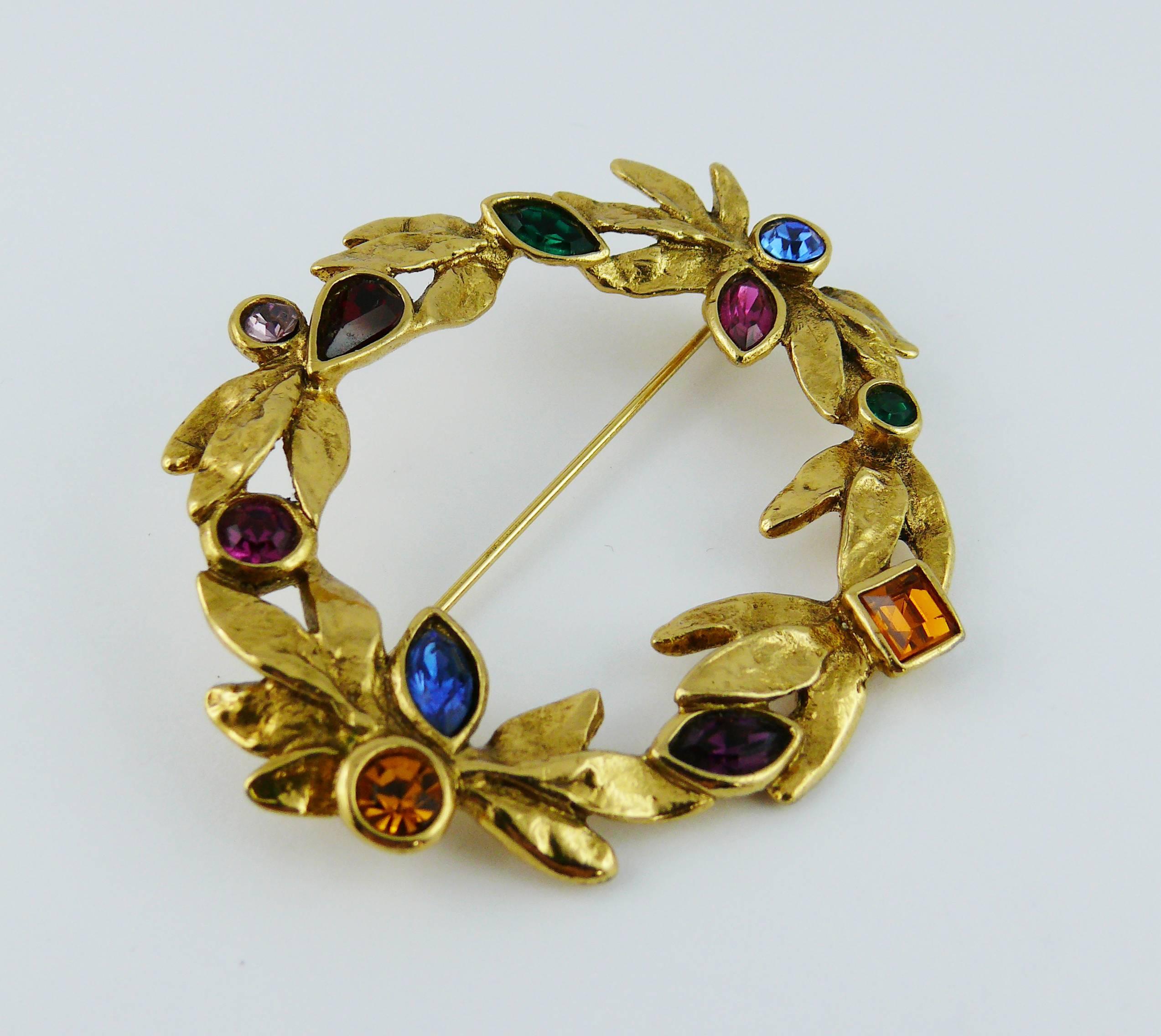 Yves Saint Laurent Vintage Bejeweled Laurel Wreath Earrings and Brooch Set In Excellent Condition In Nice, FR