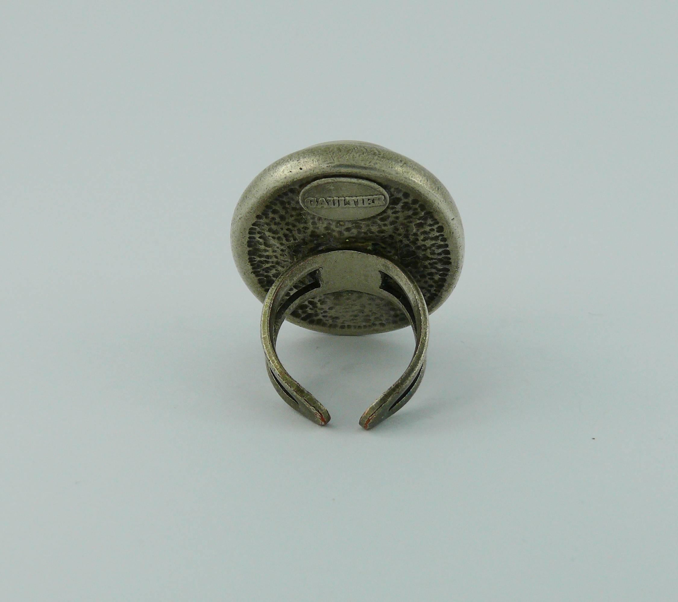 ring with clock