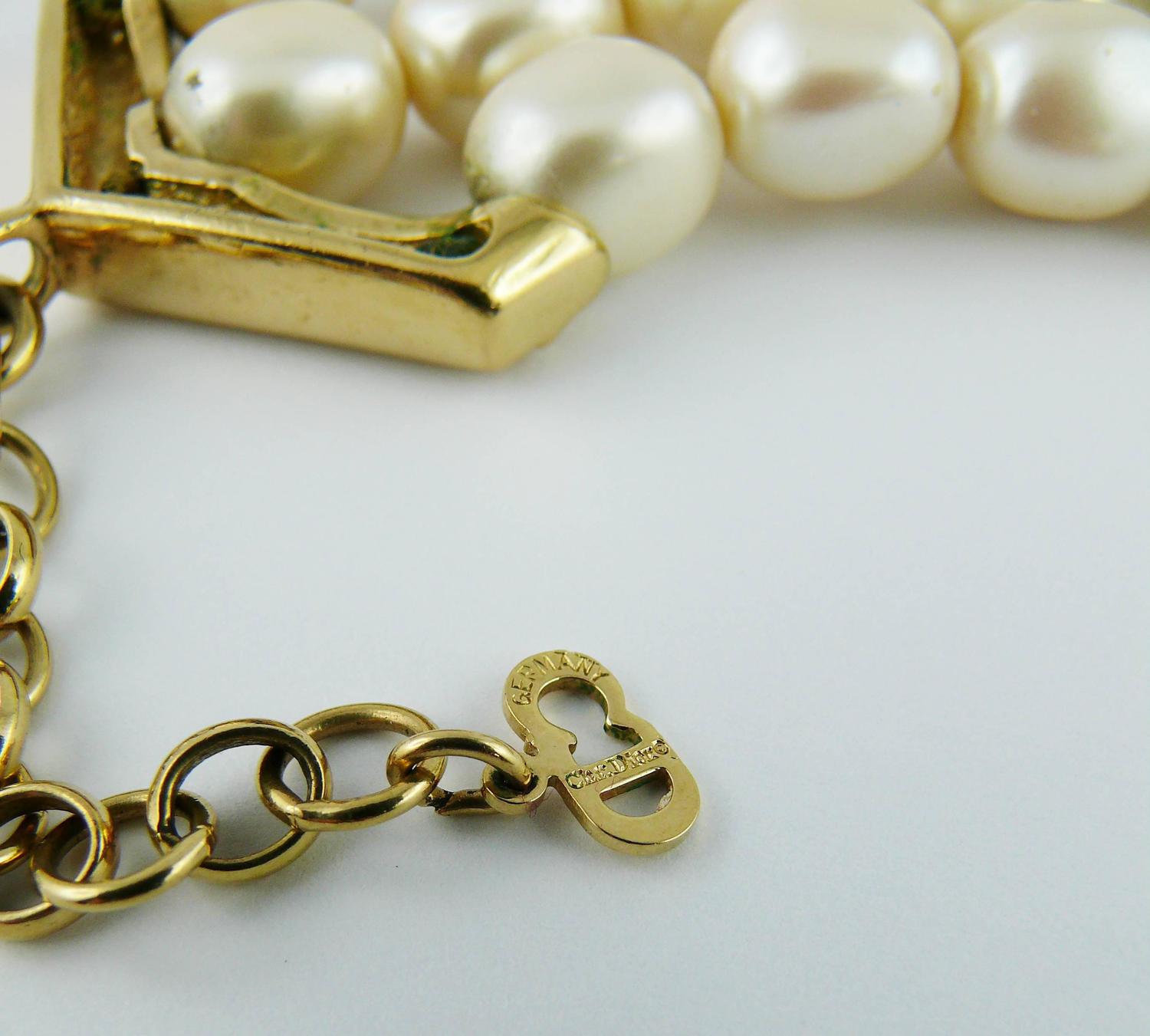 Christian Dior Vintage Pearl Logo Choker Necklace For Sale at 1stdibs