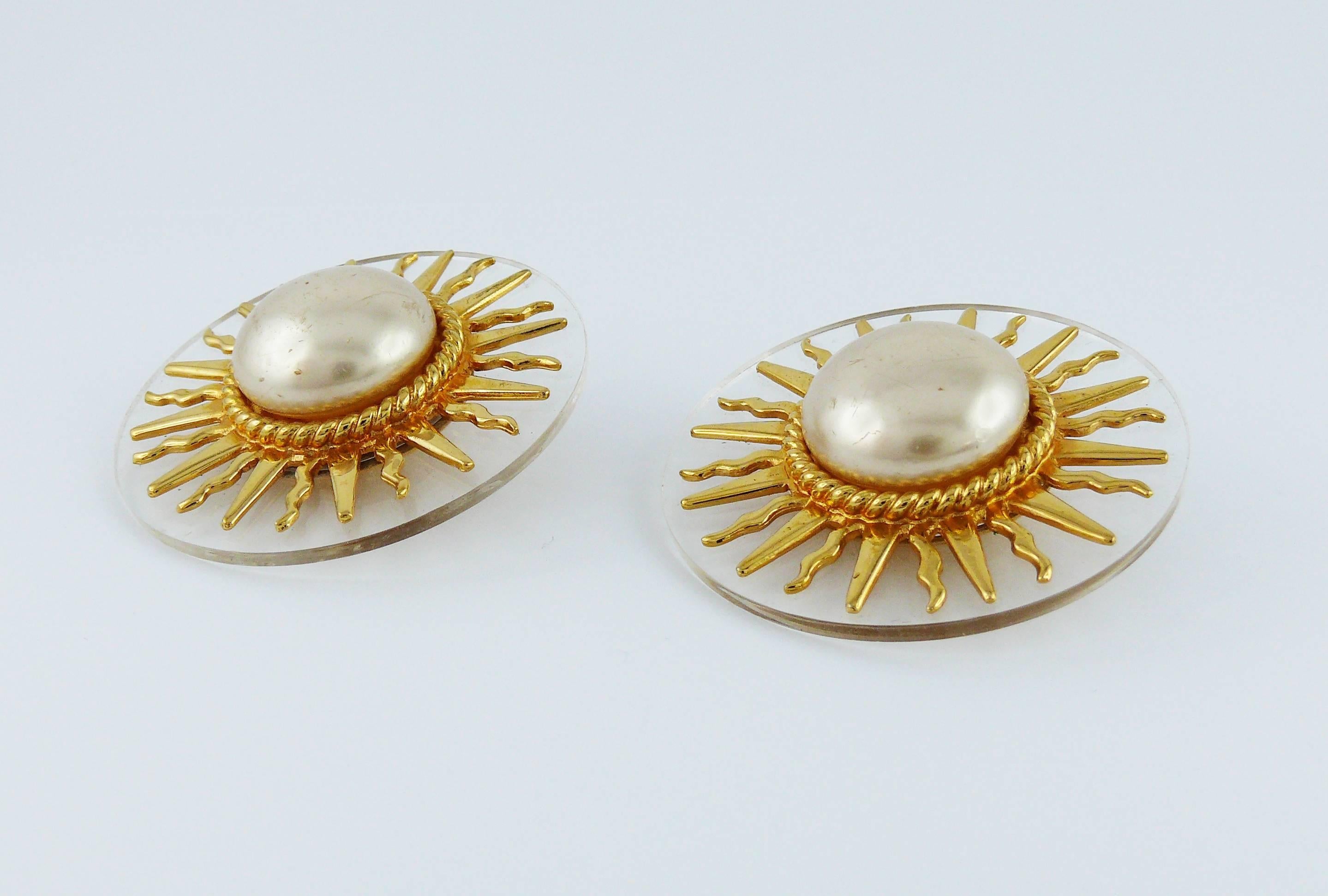 Chanel Vintage 1989 Massive Radiant sun Clip-On Earrings 1