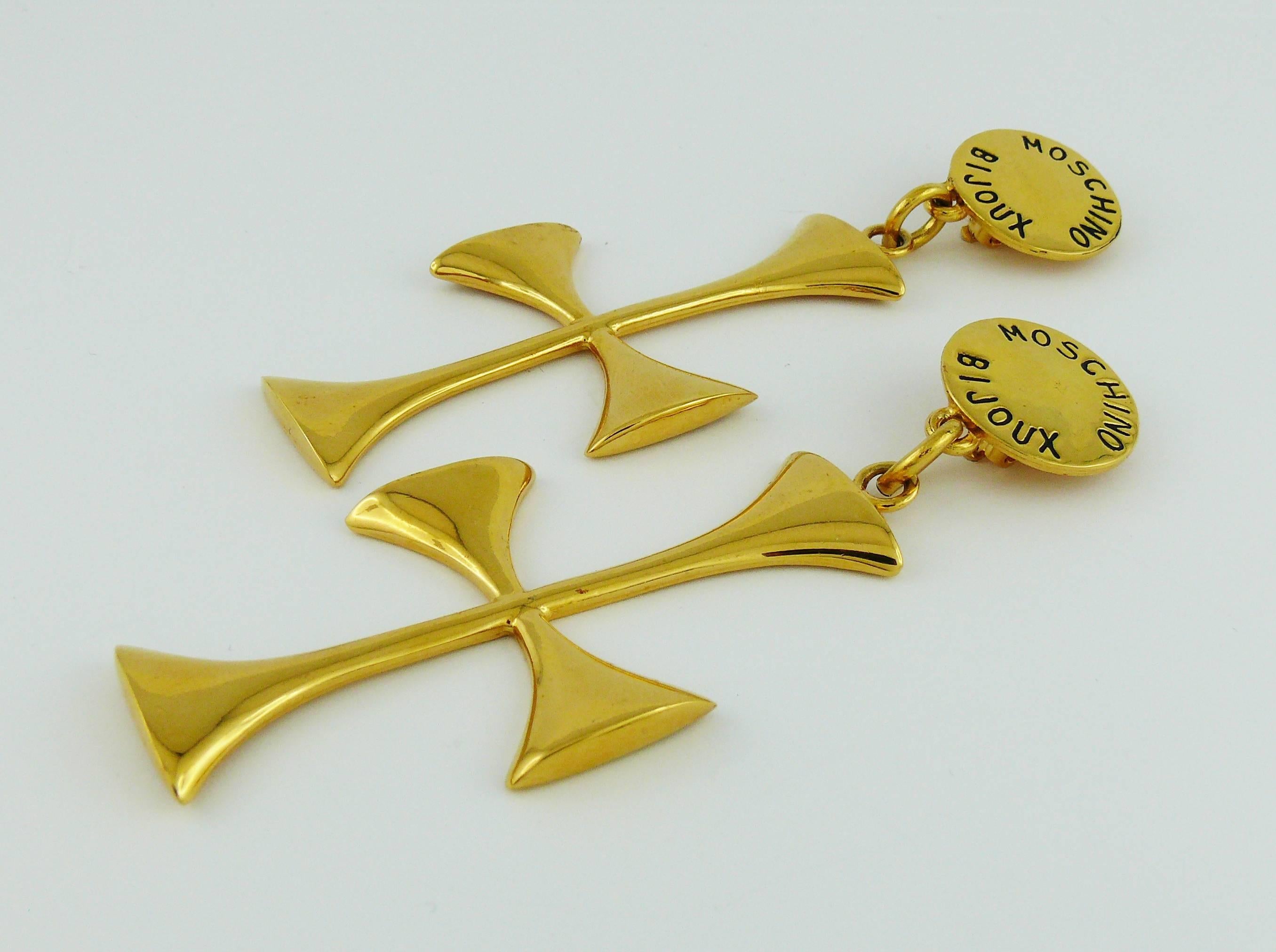 Moschino Vintage Oversized Cross Dangling Earrings In Excellent Condition In Nice, FR
