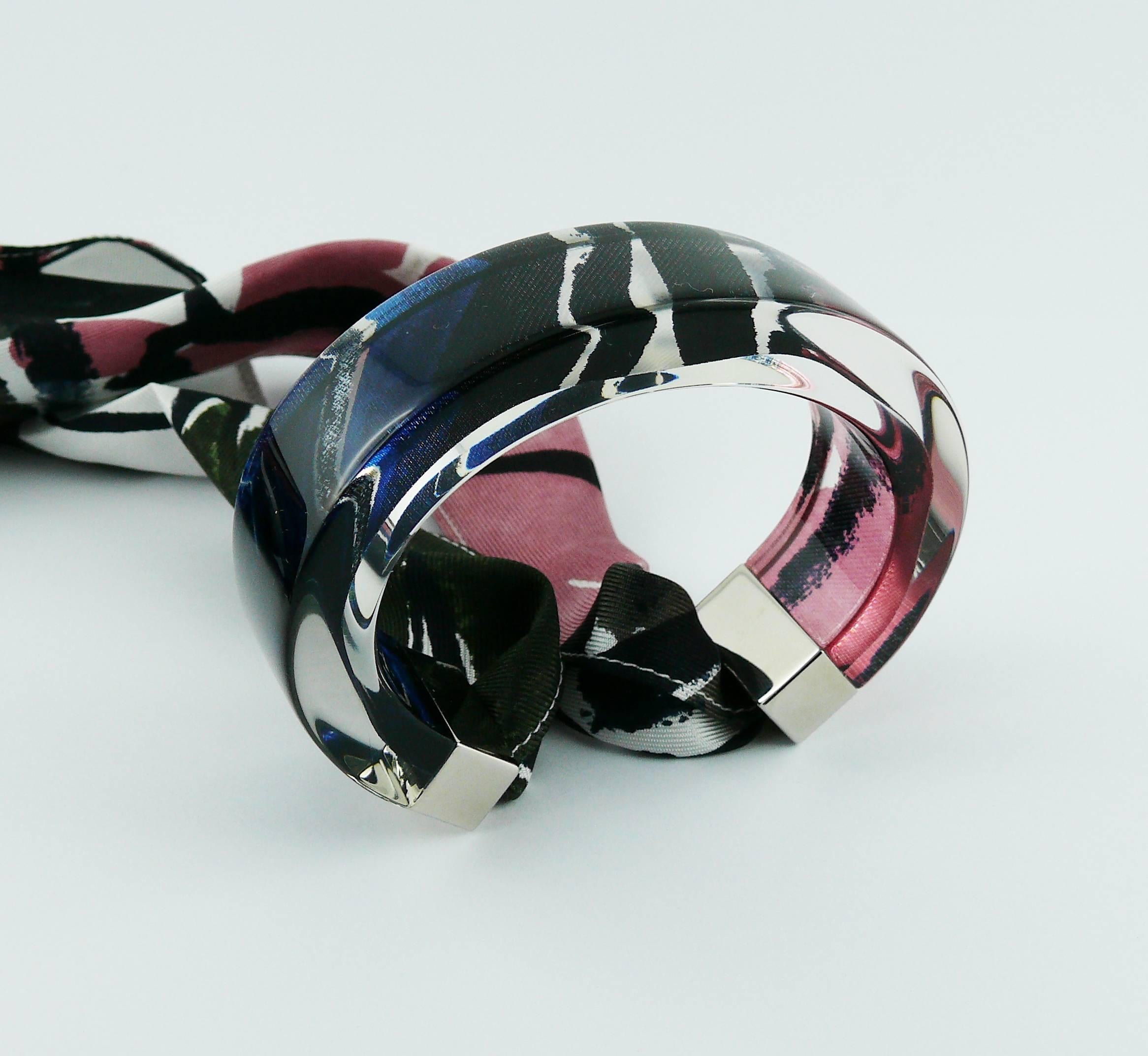 Christian Dior - Bracelet écharpe en soie et lucite transparente Excellent état - En vente à Nice, FR