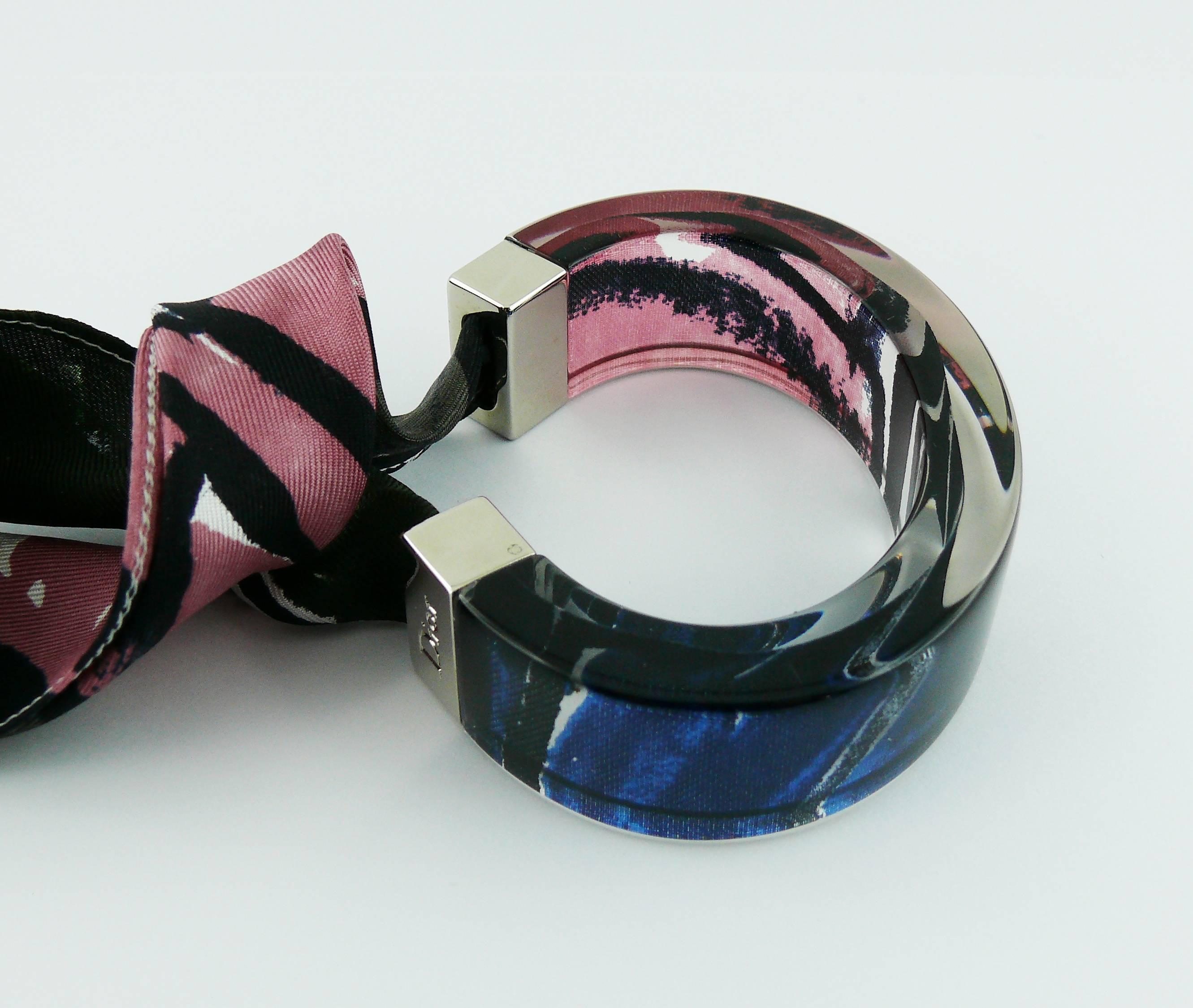 Christian Dior - Bracelet écharpe en soie et lucite transparente Pour femmes en vente