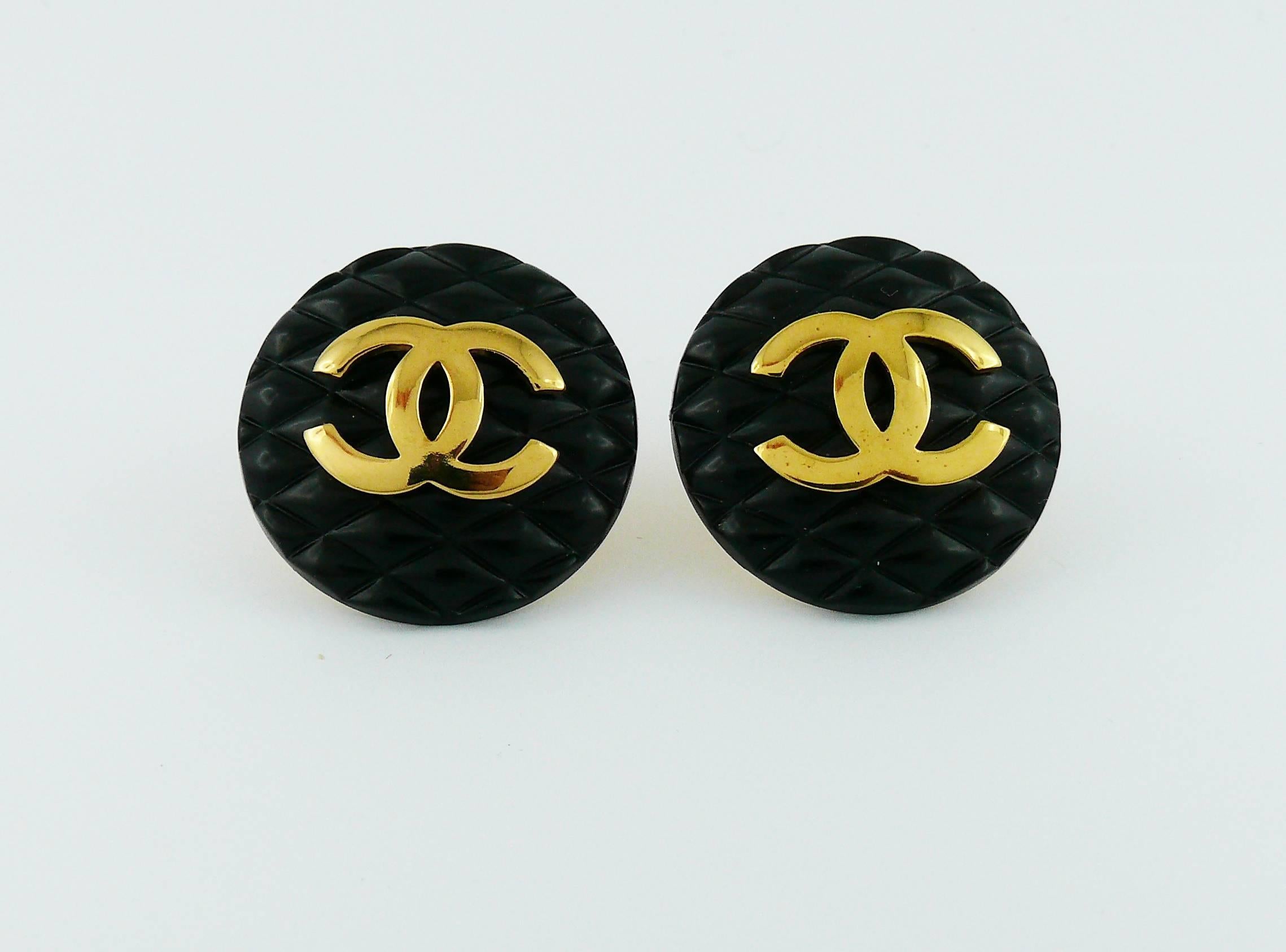 Women's Chanel Vintage Large Black Quilted Logo Clip-On Earrings
