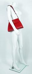 Yves Saint Laurent YSL Vintage Rotes Leder Arabesque 2-Way Umhängetasche aus Leder