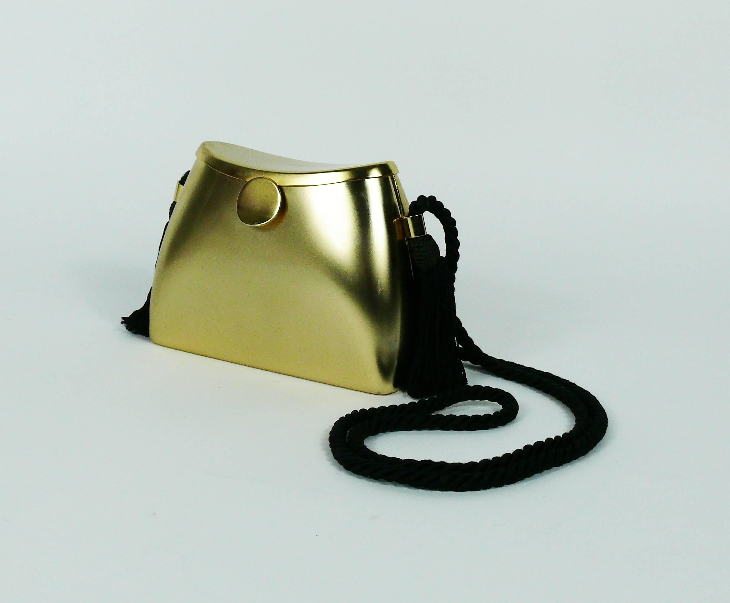 Charles Jourdan Vintage 1980s Gold Minaudiere In Good Condition In Nice, FR