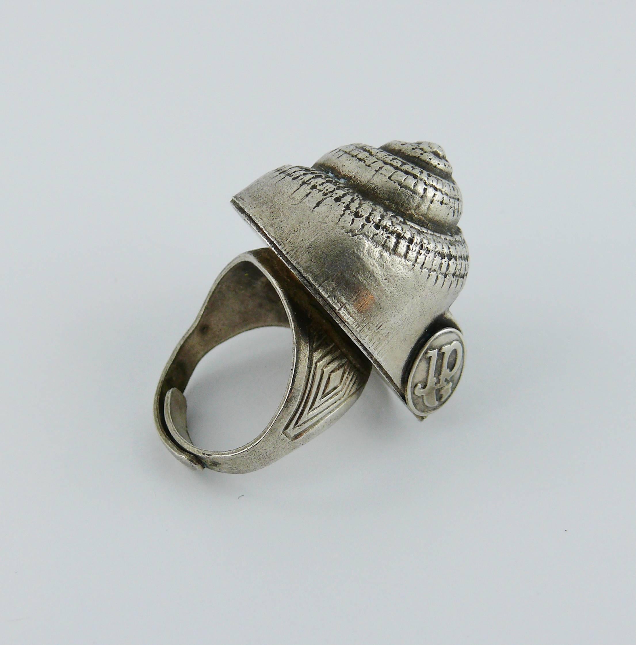 Jean Paul Gaultier Vintage Shell Ring In Good Condition In Nice, FR