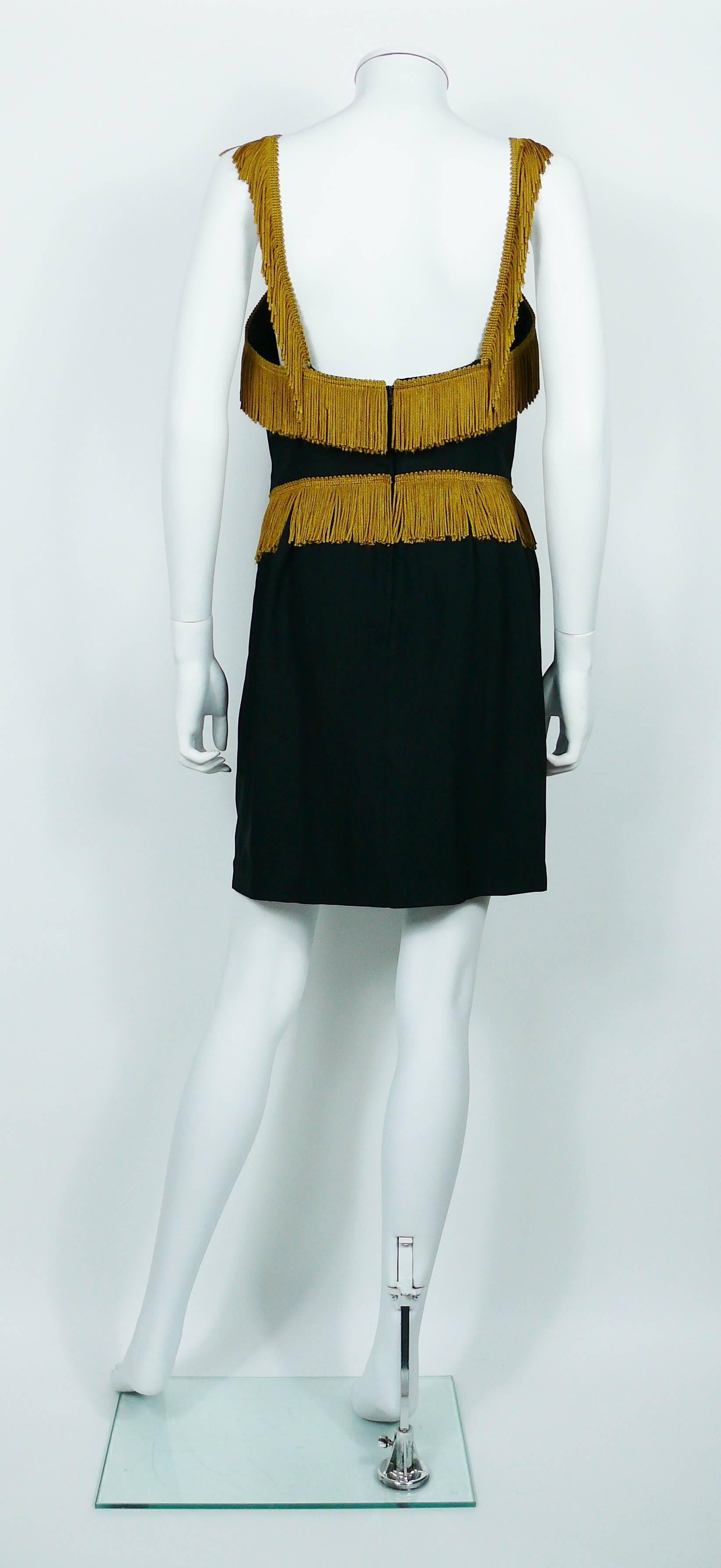 Moschino Couture - Robe de cocktail passementerie noire à pompons, vintage, taille US 10 Bon état à Nice, FR