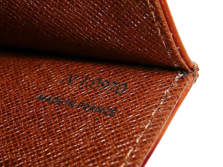 Louis Vuitton Vintage Brown Epi Leather Lena Clutch For Sale 5