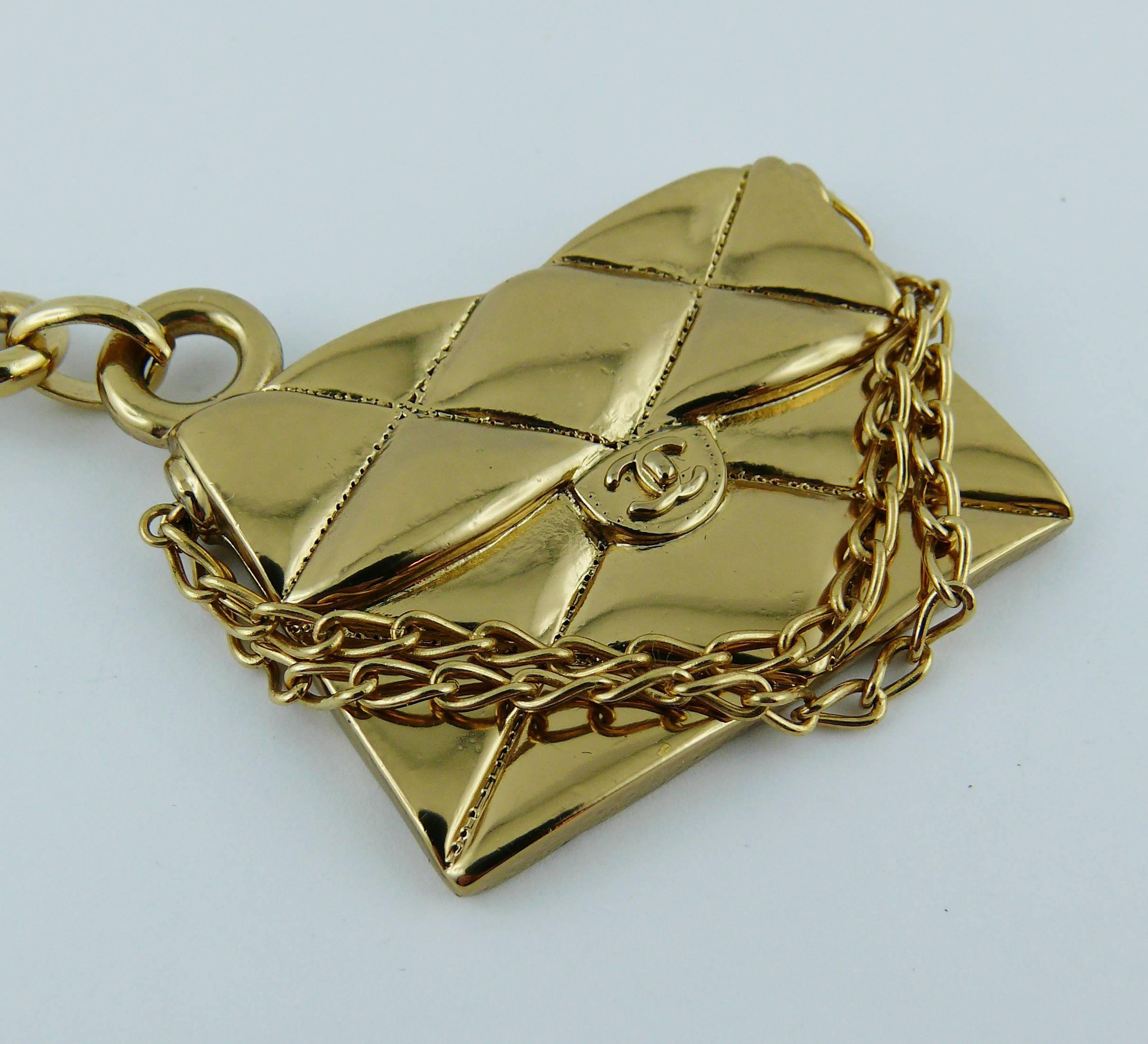 Women's or Men's Chanel Spring 2002 Gold Toned Key Ring / Bag Charm