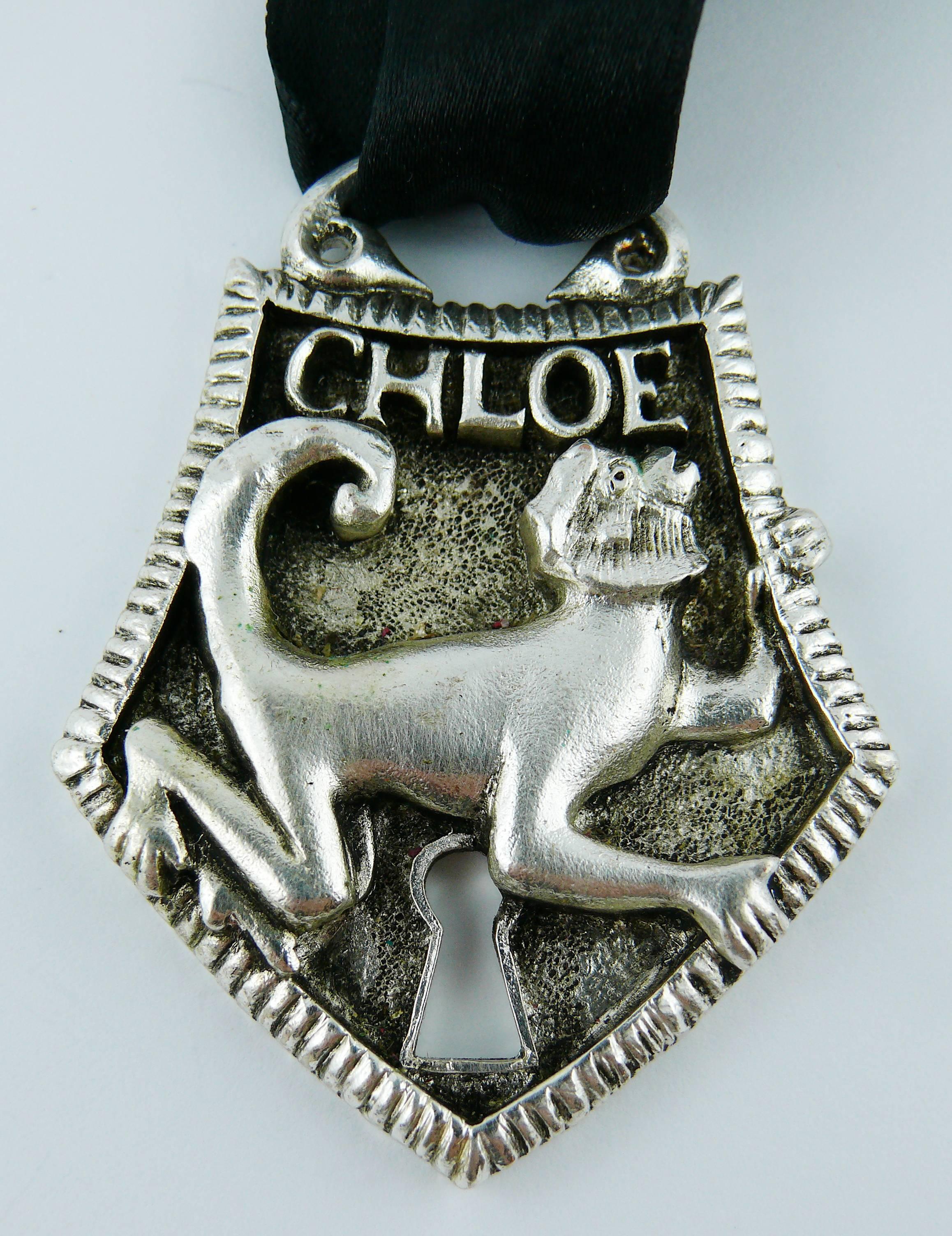 Chloé Silver Toned Monkey Lock Pendant Necklace In Excellent Condition For Sale In Nice, FR