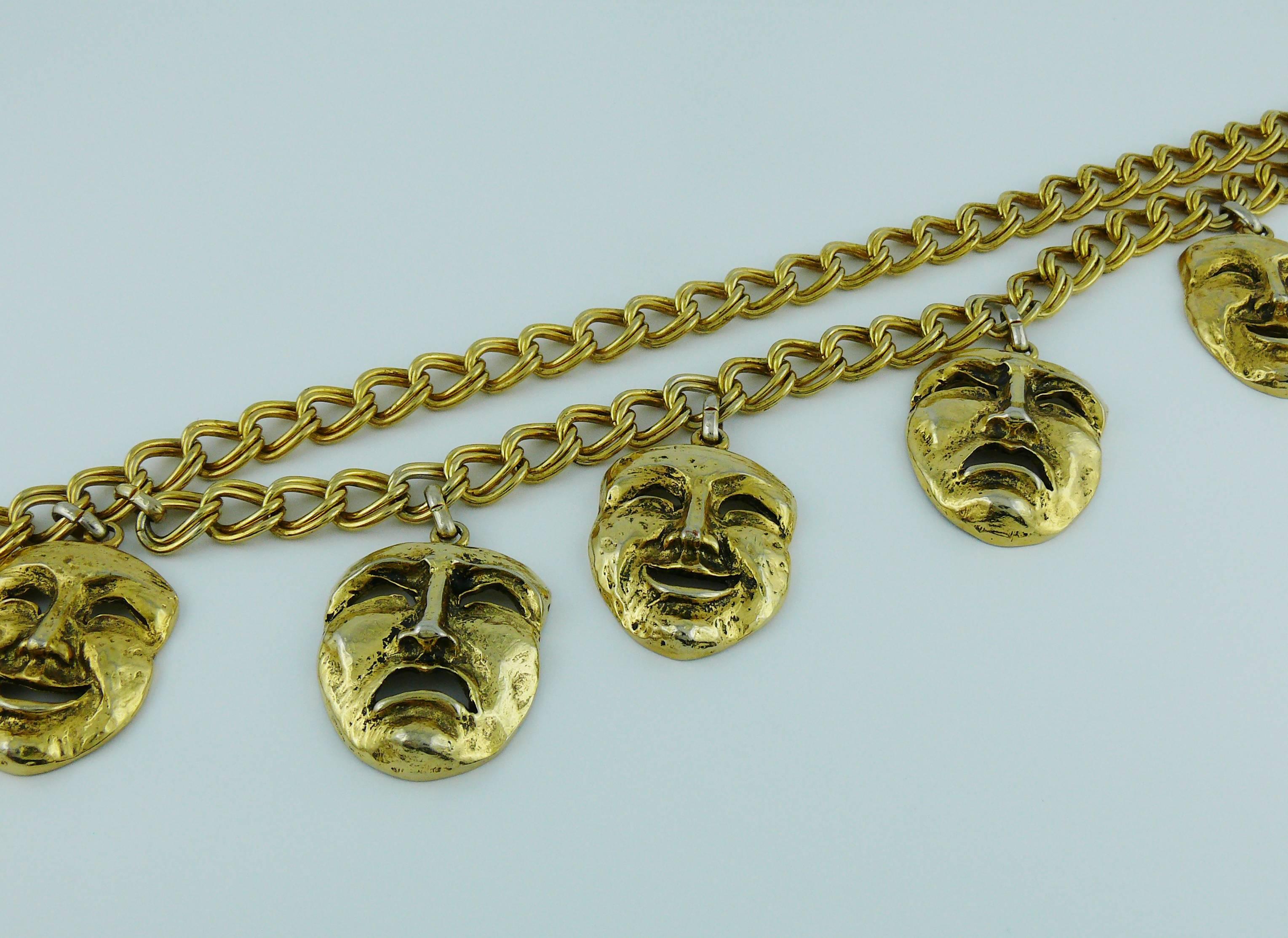moschino choker necklace