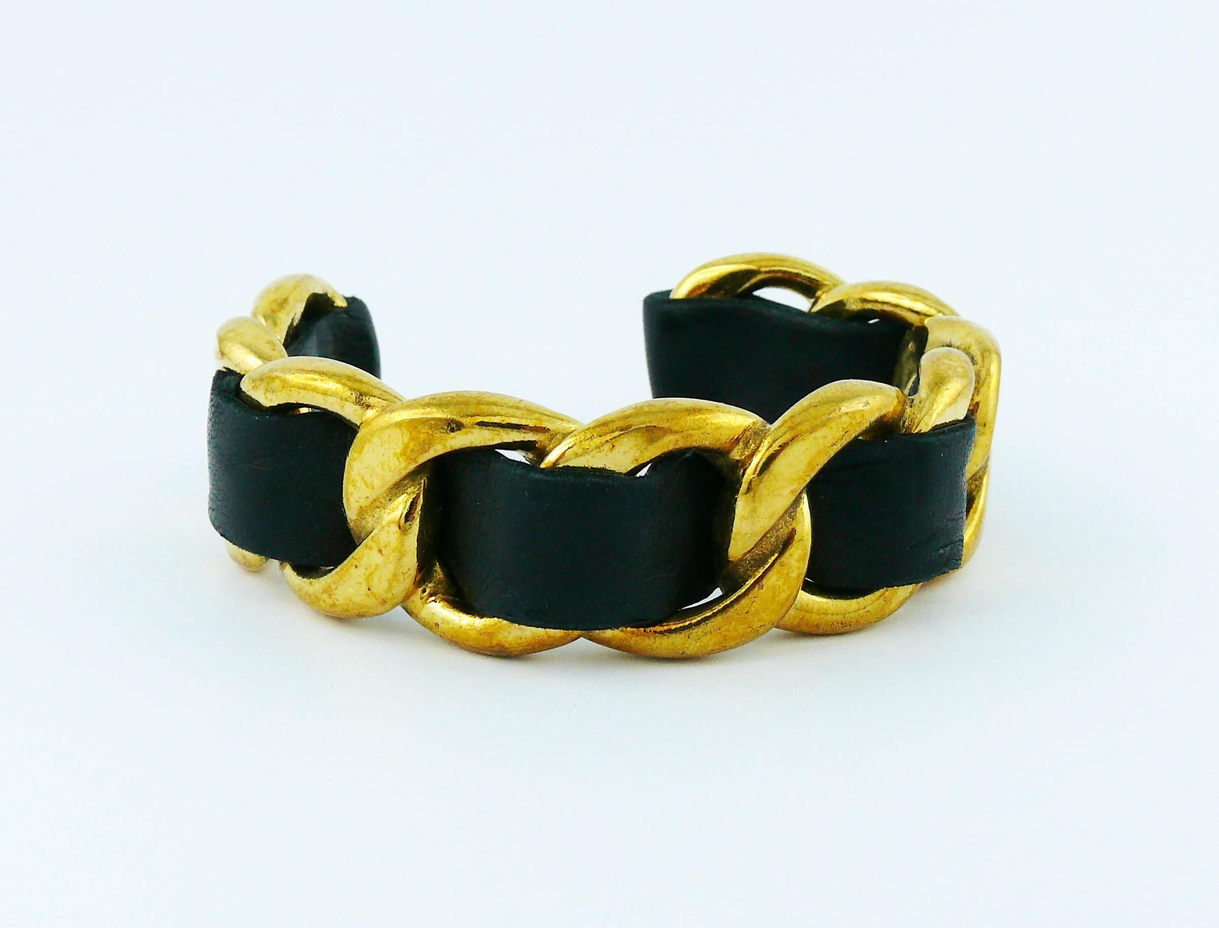 Chanel Vintage 1990 Iconic Chain and Leather Cuff Bracelet For Sale at ...