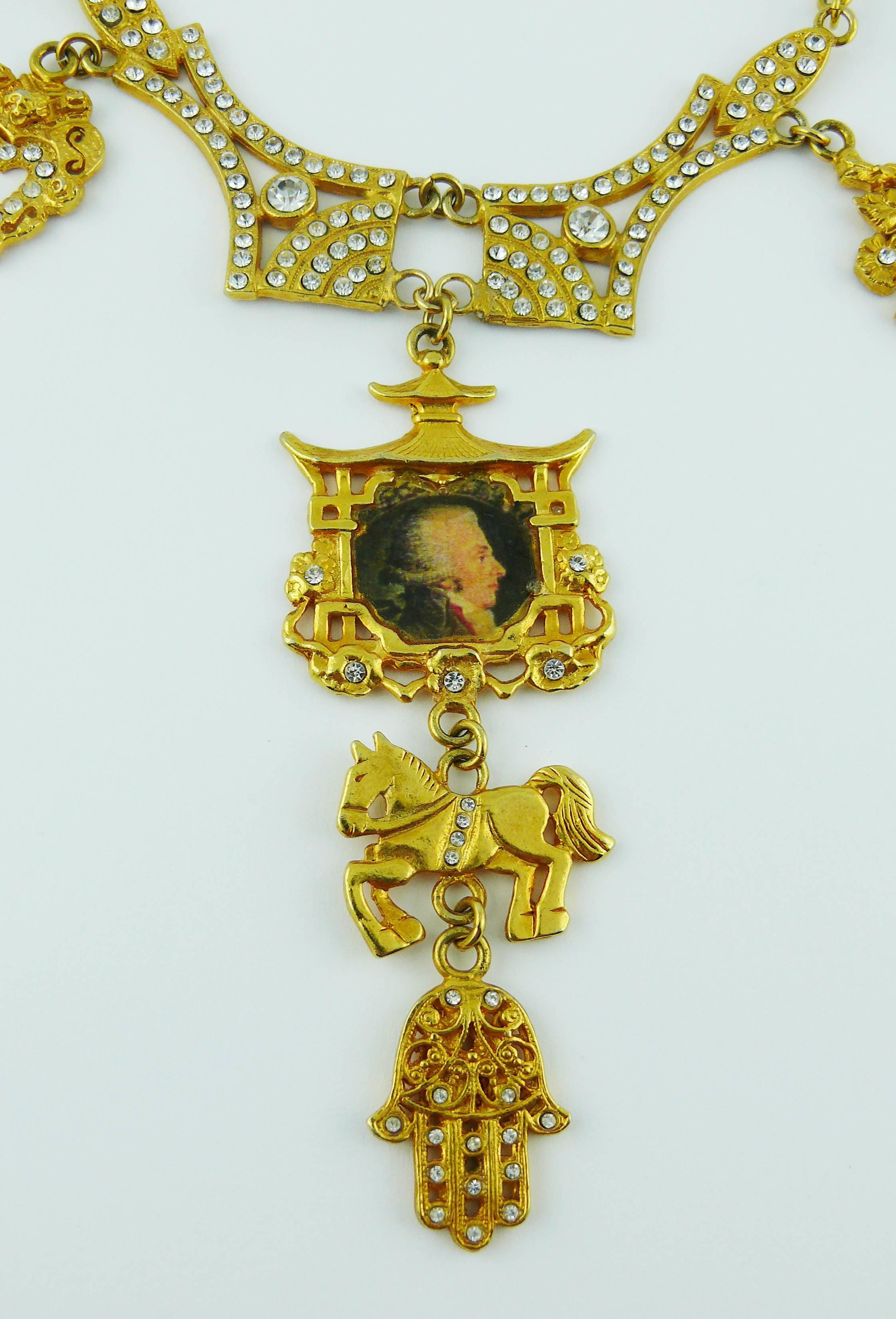 Christian Lacroix Vintage Rare Mozart Chinoiserie Pagoda Necklace and Brooch Set In Good Condition In Nice, FR
