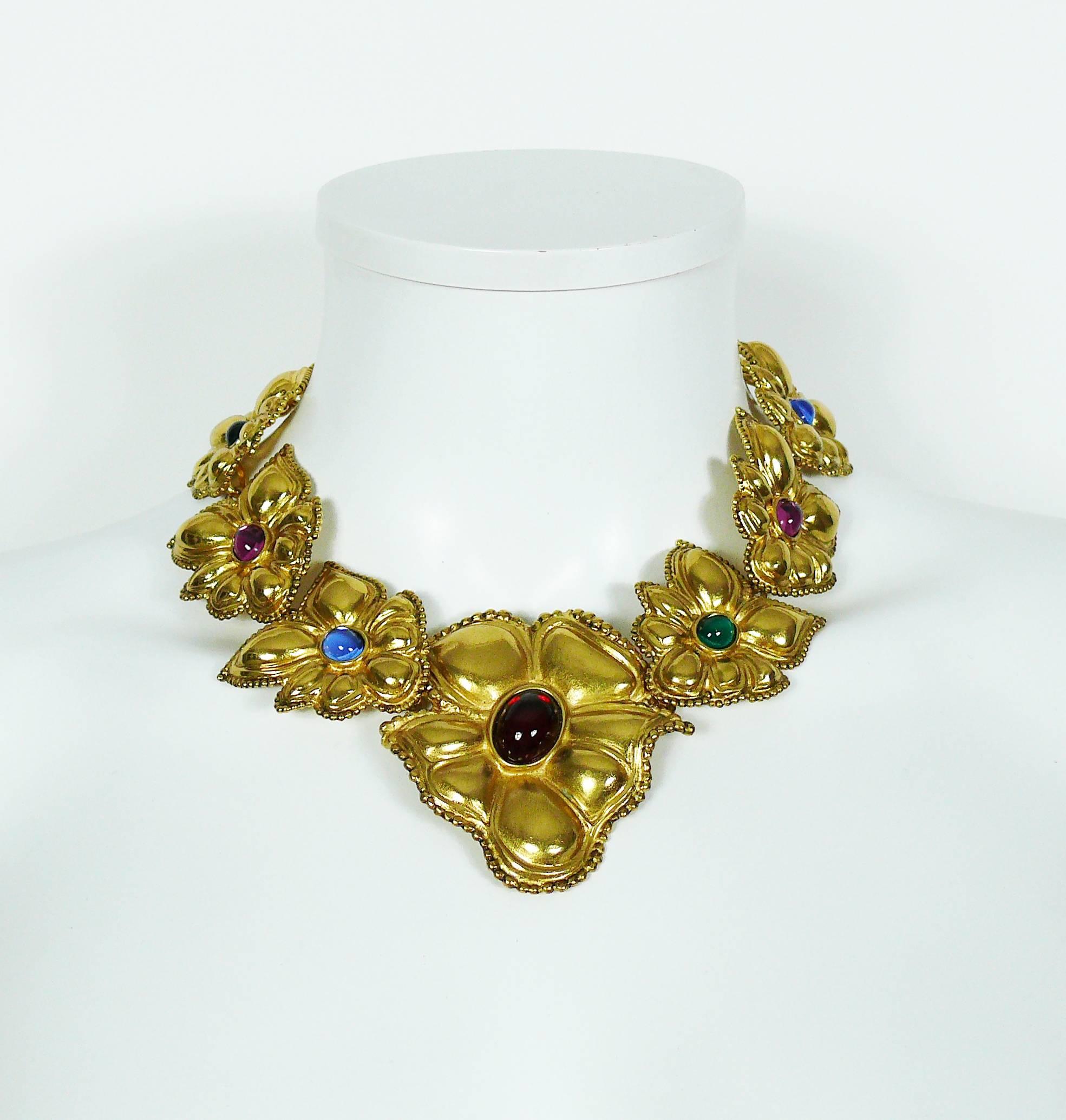 JEAN LOUIS SCHERRER gorgeous vintage 1980s statement gold toned floral necklace embellished with multicolored glass cabochons.

Stunning panther head clasp with ruby crystal eye.
Extension chain.

Marked SCHERRER Paris Made in France.

Indicative