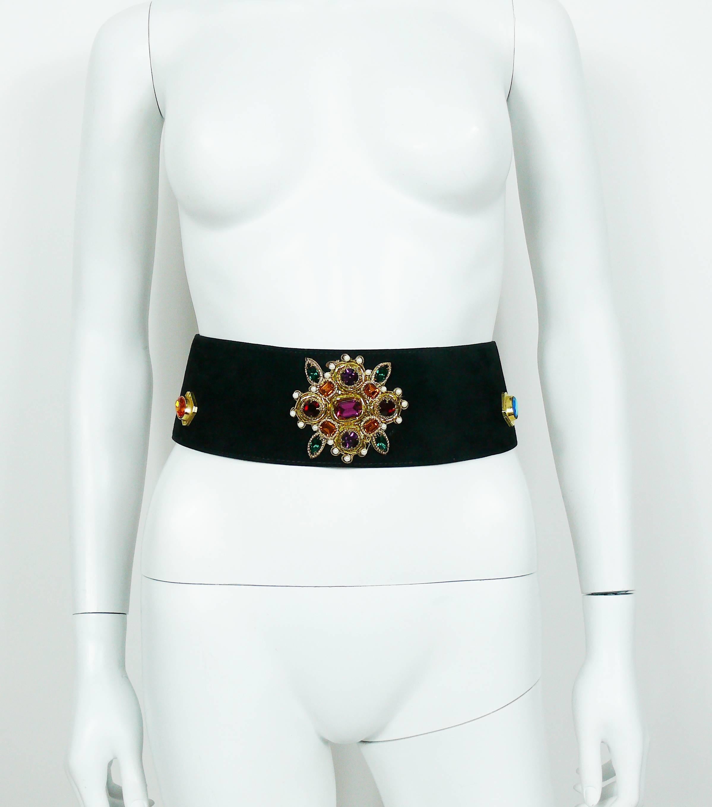 LOUIS FERAUD vintage black pigskin velvet wide waist belt featuring  multicolored crystals, resin cabochons and faux pearls in a gold toned setting.

Marked LOUIS FERAUD Paris.

No indicated size.
Please check measurements.

Indicative measurements