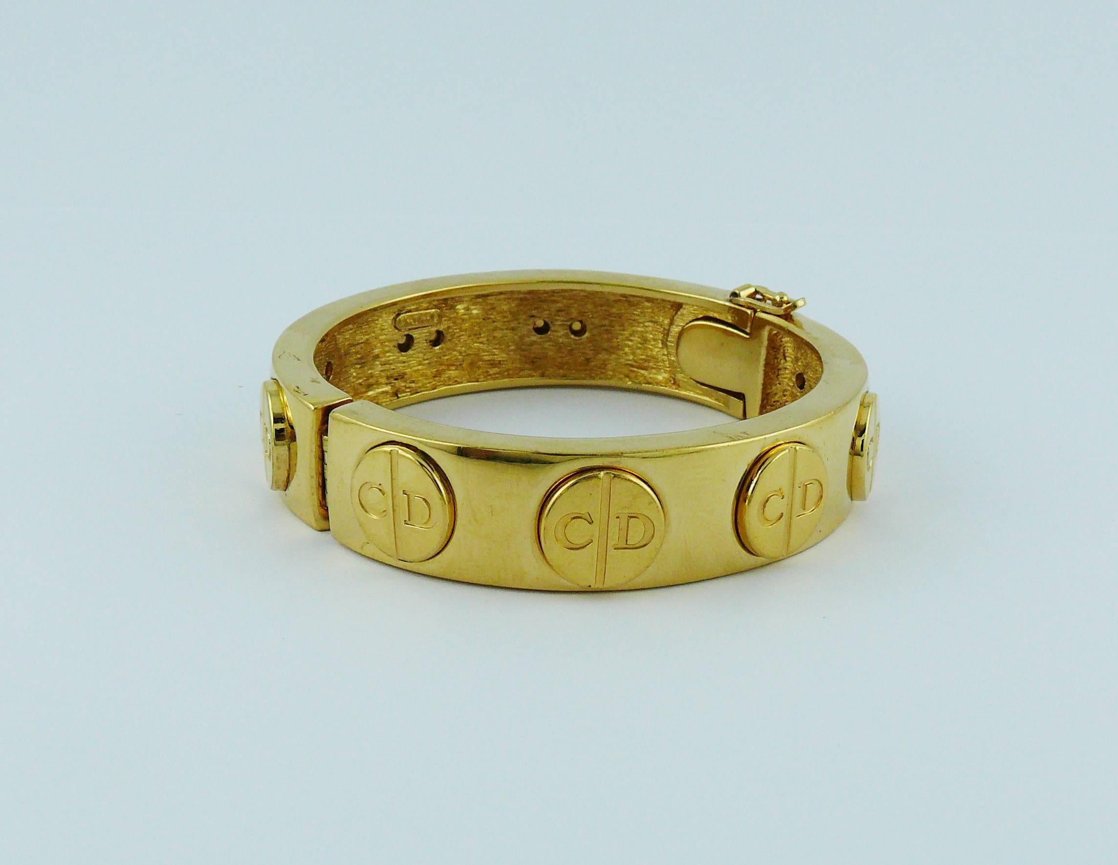 Christian Dior Vintage Gold Toned Signature Monogram Bangle Bracelet In Excellent Condition For Sale In Nice, FR