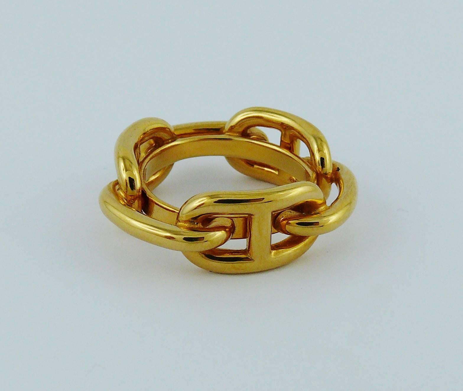 Hermes Gold Toned Chaine d'Ancre Scarf Ring In Excellent Condition In Nice, FR