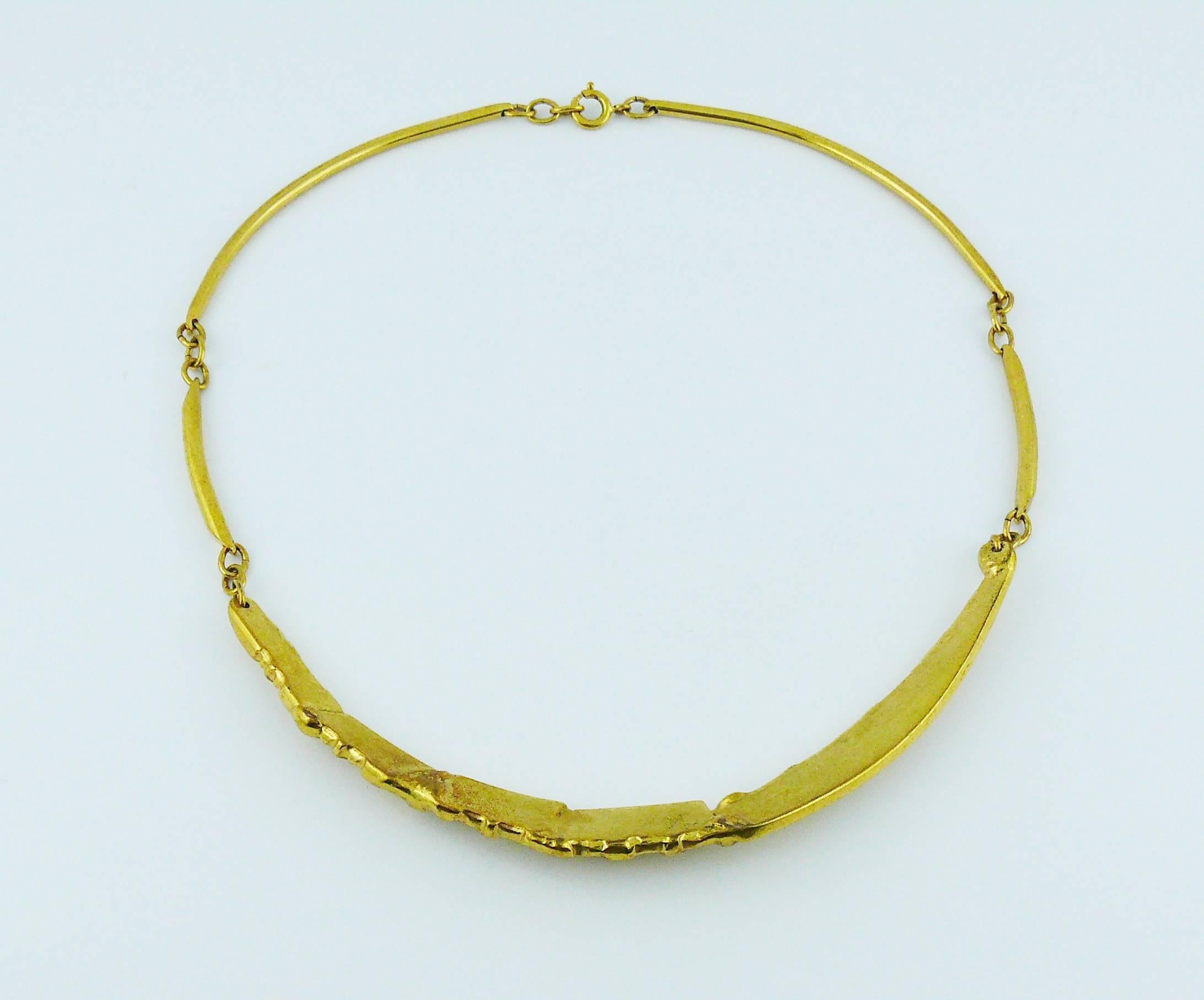 Christian Lacroix Vintage Brutalist Gold Toned Collar Necklace 4