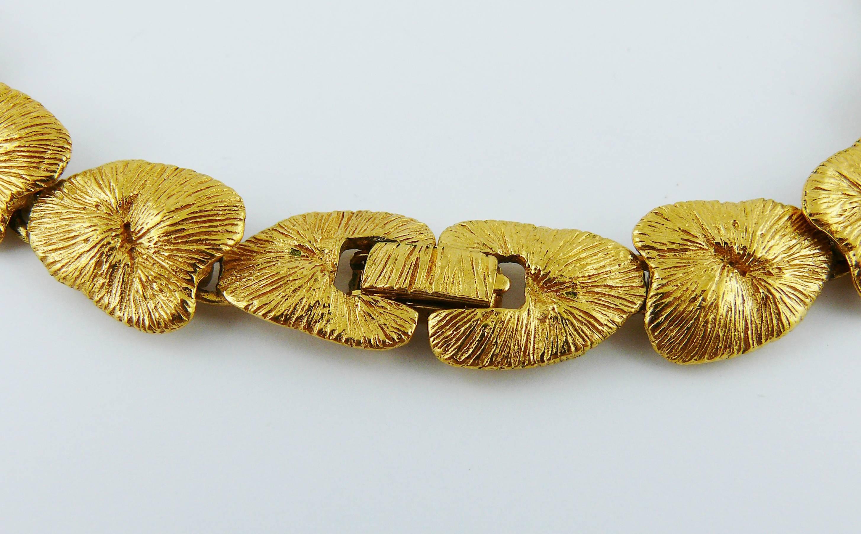 Women's Balenciaga Vintage Gold Toned Abstract Heart Necklace