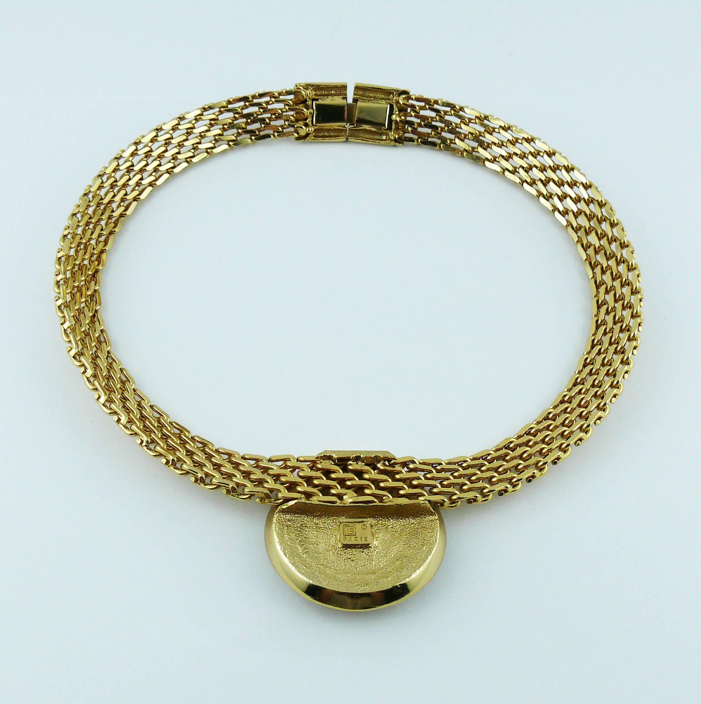 Pierre Balmain Vintage Jewelled Medallion Crest Necklace  3