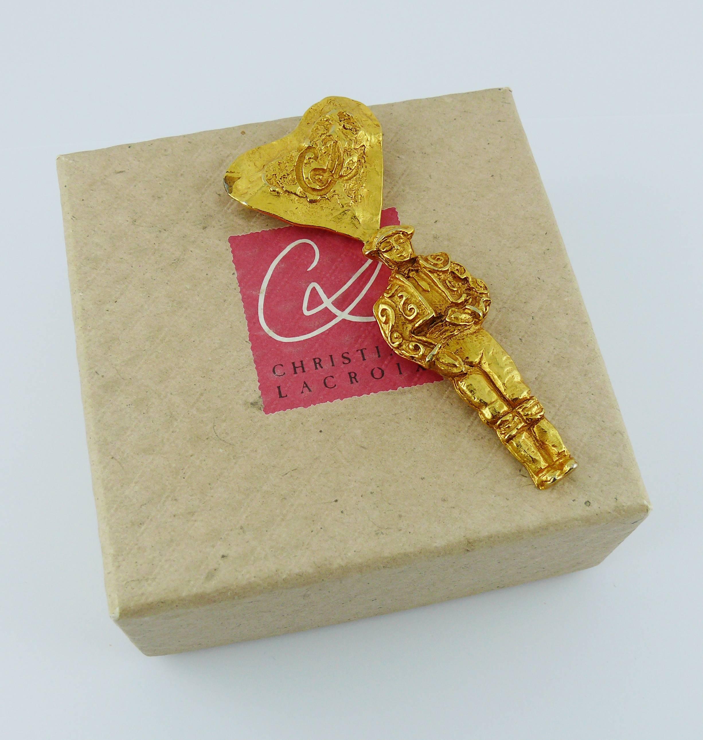 Christian Lacroix Vintage Gold Toned Matador Dangle Brooch In Good Condition In Nice, FR