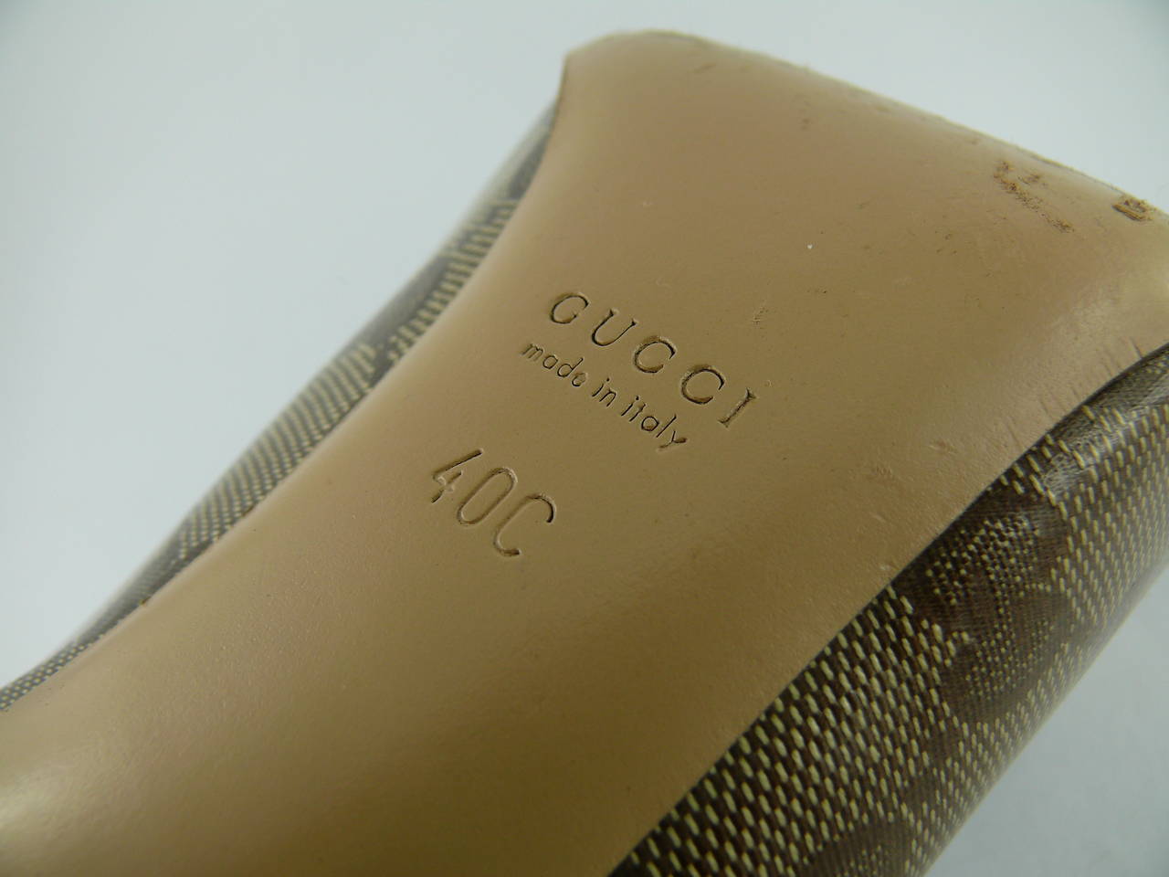 Gucci GG Monogram Coated Canvas Heels Pumps In Good Condition For Sale In Nice, FR