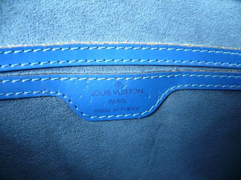 Louis Vuitton Size Medium Blue Louis Vuitton St-Jacques PM Epi – Worth The  Wait