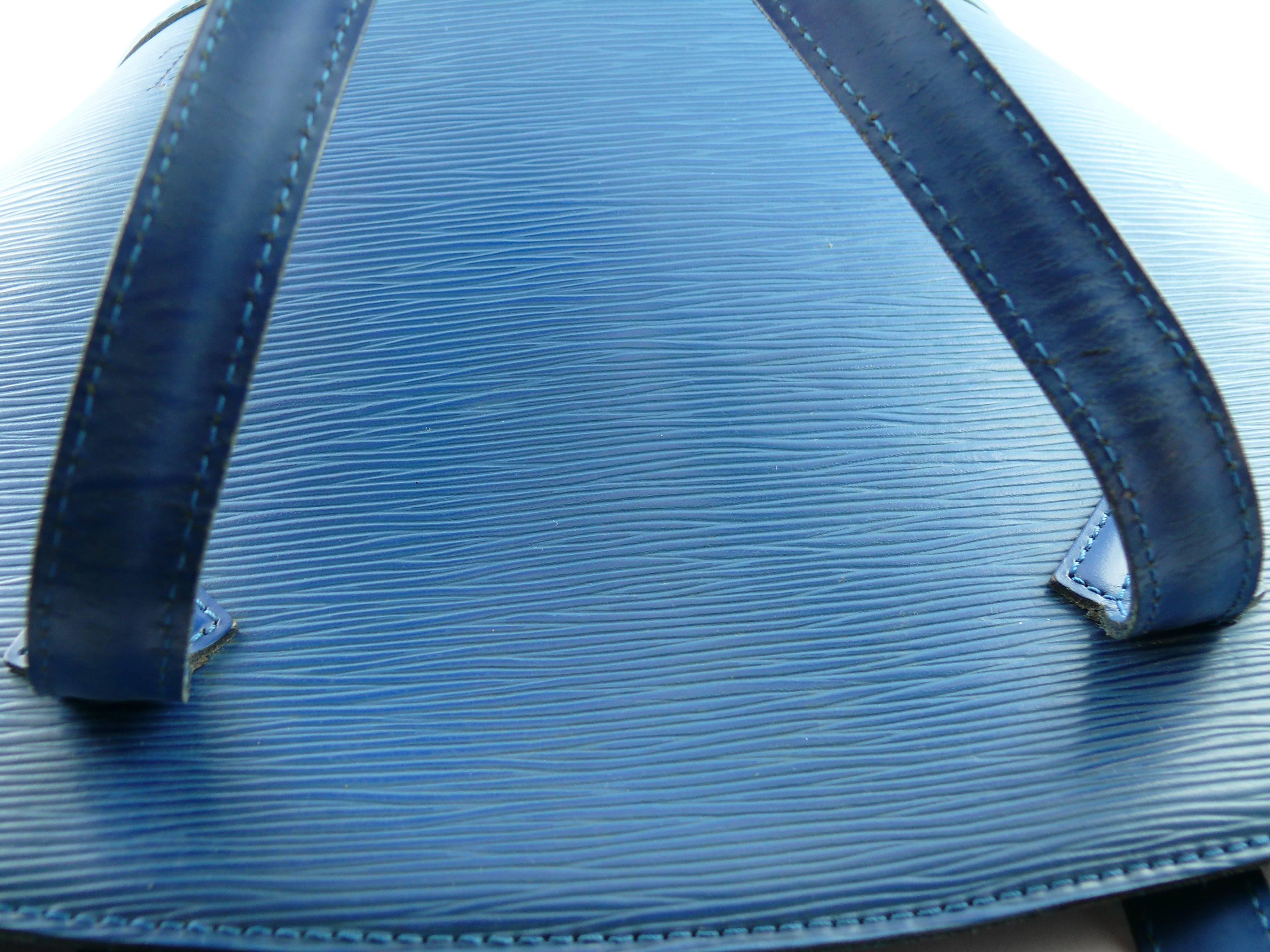 Louis Vuitton St. Jacques Blue Epi Leather PM Size Bag 2