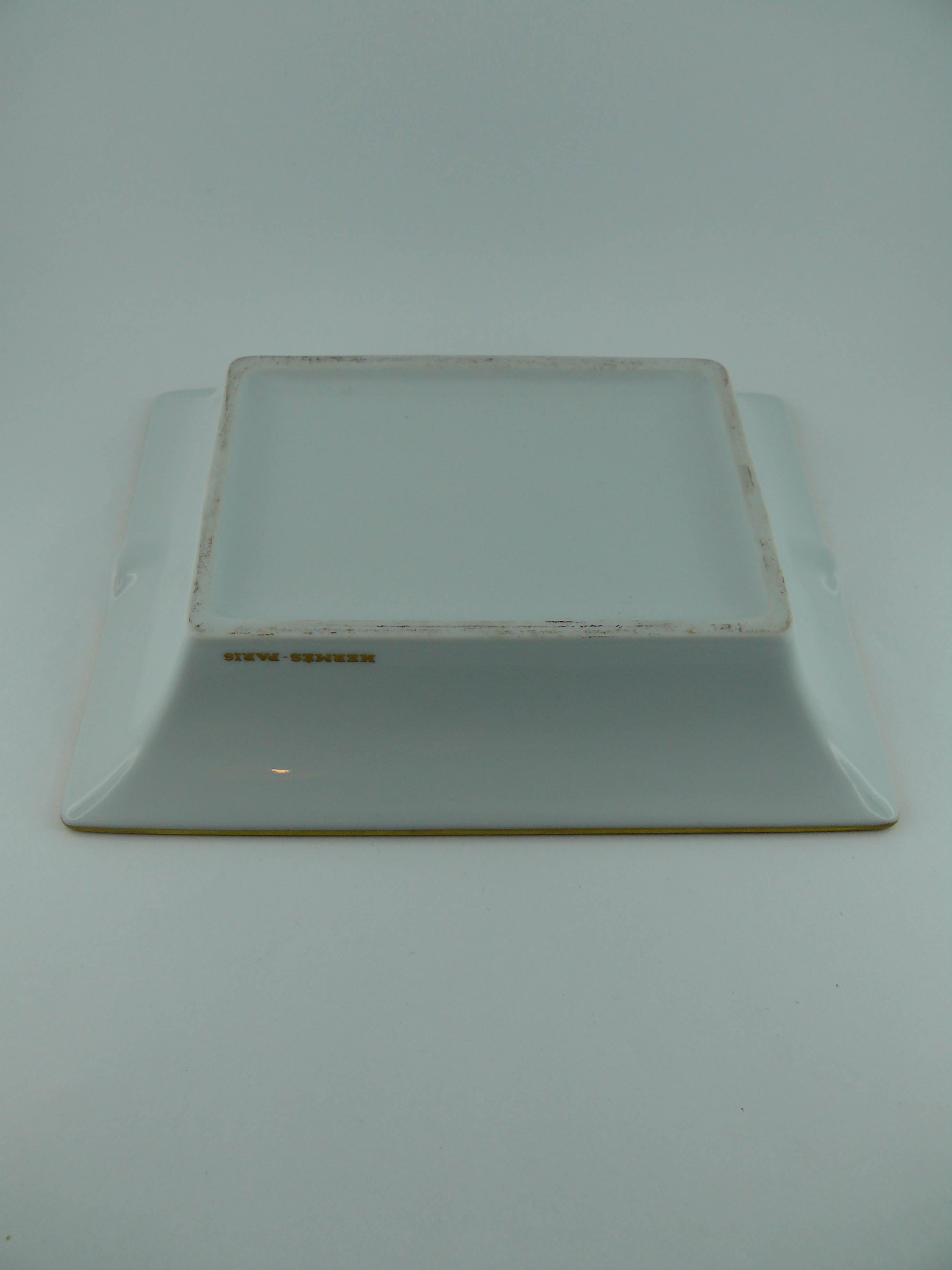Hermes Equestrian Large Porcelain Cigar Ashtray Pin Tray In Excellent Condition In Nice, FR
