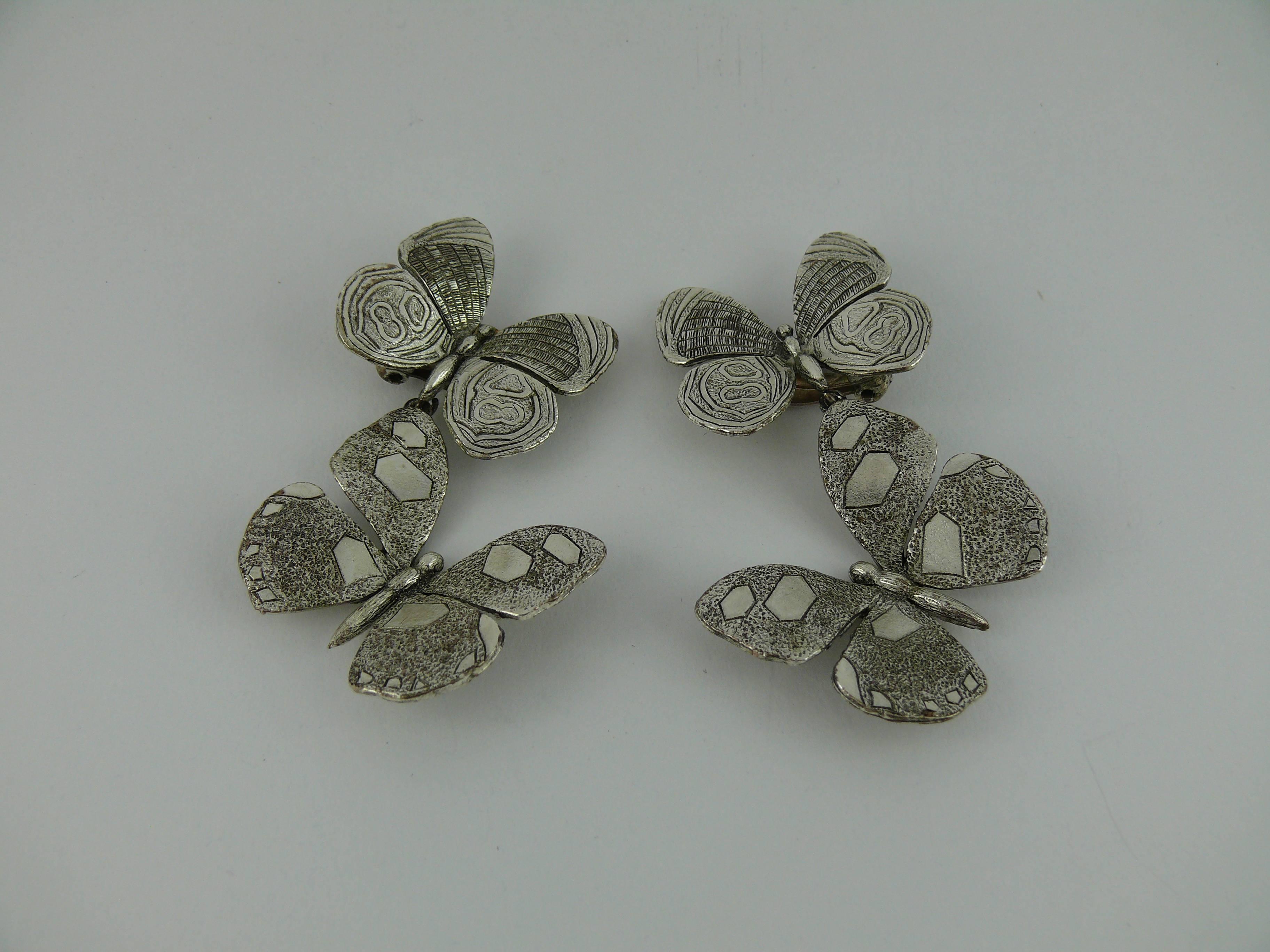 Jean Paul Gaultier Vintage Silver Tone Butterfly Dangling Earrings In Excellent Condition In Nice, FR