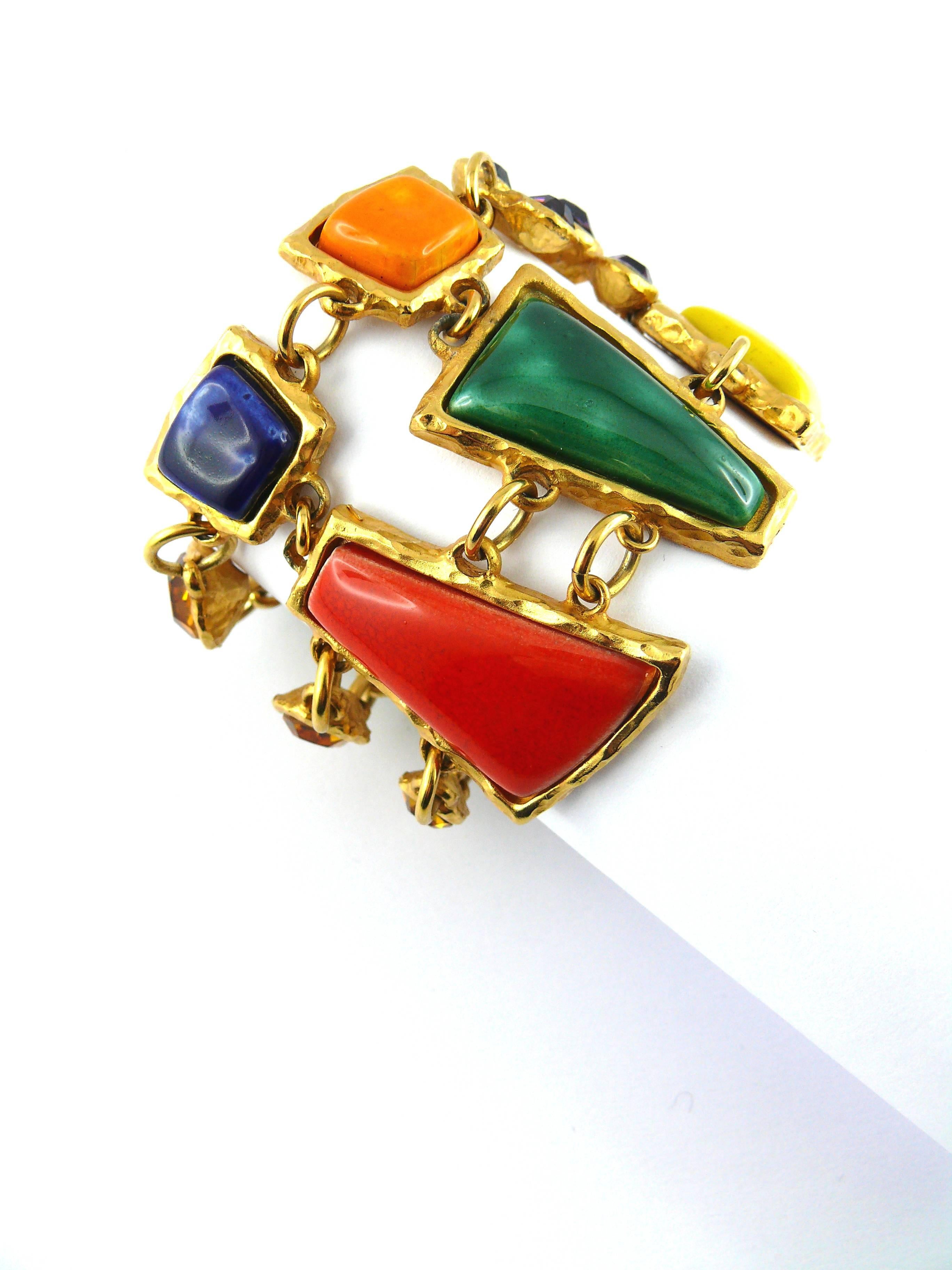 CHRISTIAN LACROIX stunning vintage multicolored ceramic cuff bracelet with rhinestone embellishement;

Hammered gold tone setting.

Marked CHRISTIAN LACROIX CL Made in France.

JEWELRY CONDITION CHART
- New or never worn : item is in pristine