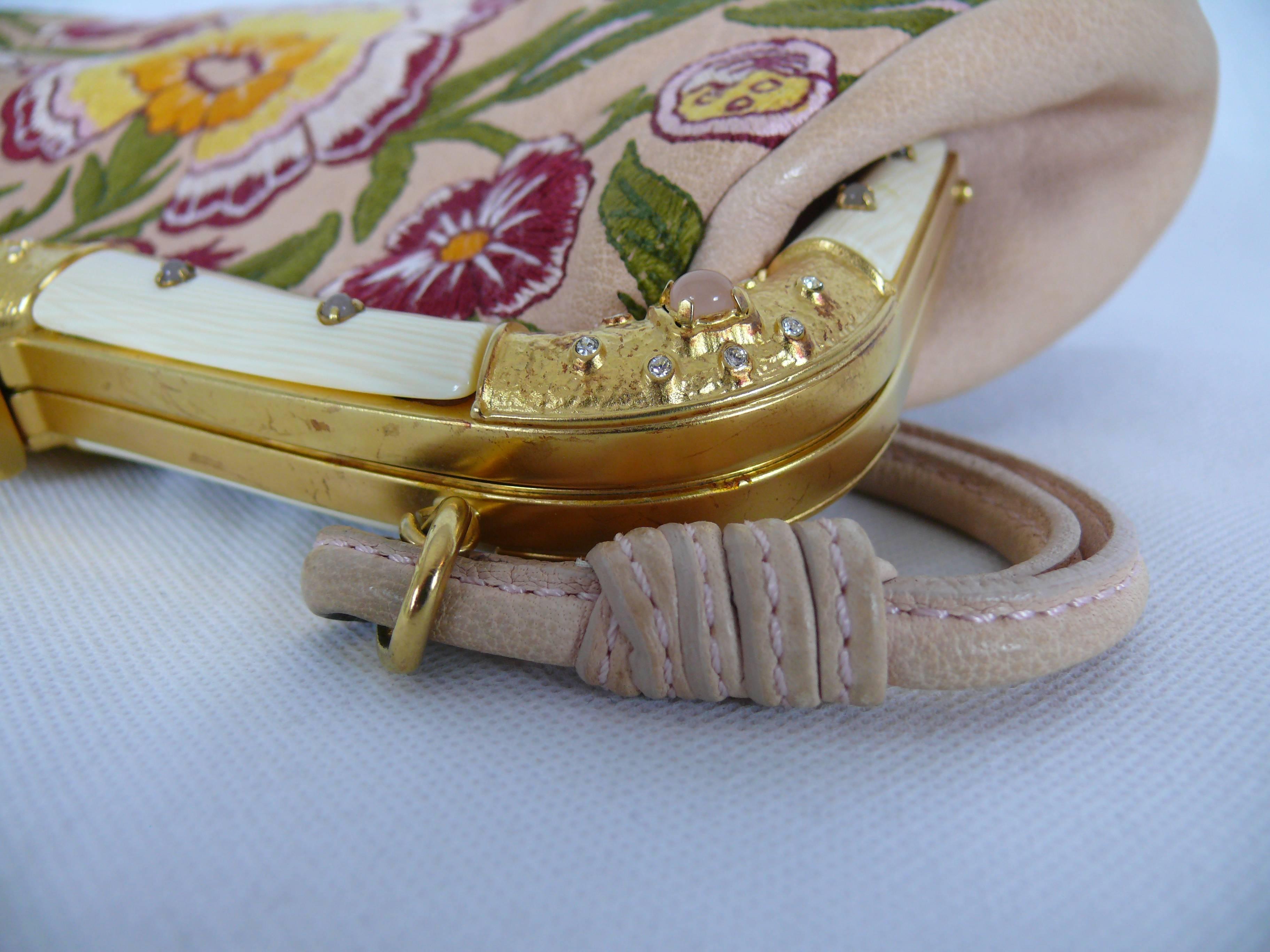 Valentino Garavani Bolso de piel bordado vintage 1
