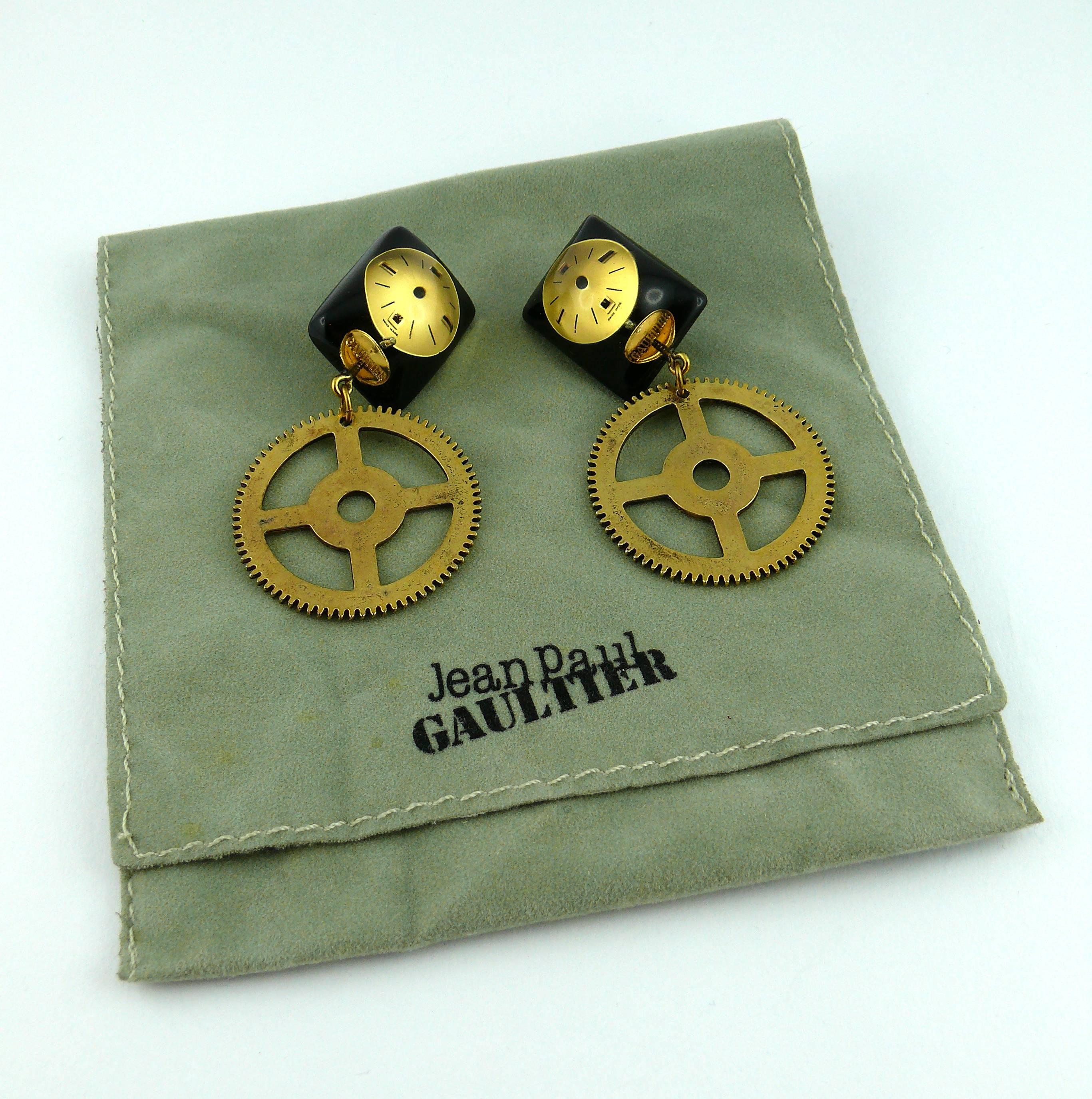 Jean Paul Gaultier Vintage Rare Steampunk Watch Dangling Earrings In Excellent Condition For Sale In Nice, FR