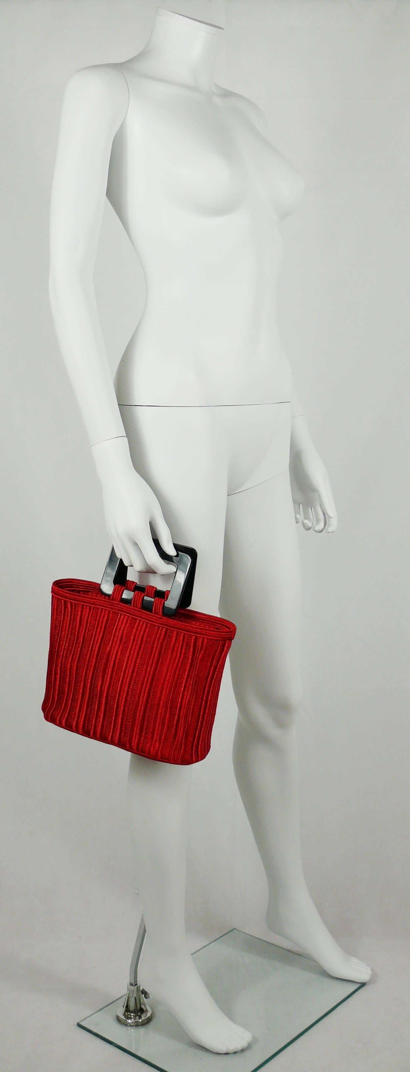 Yves Saint Laurent YSL Sac à main Passementerie rouge vintage Excellent état à Nice, FR