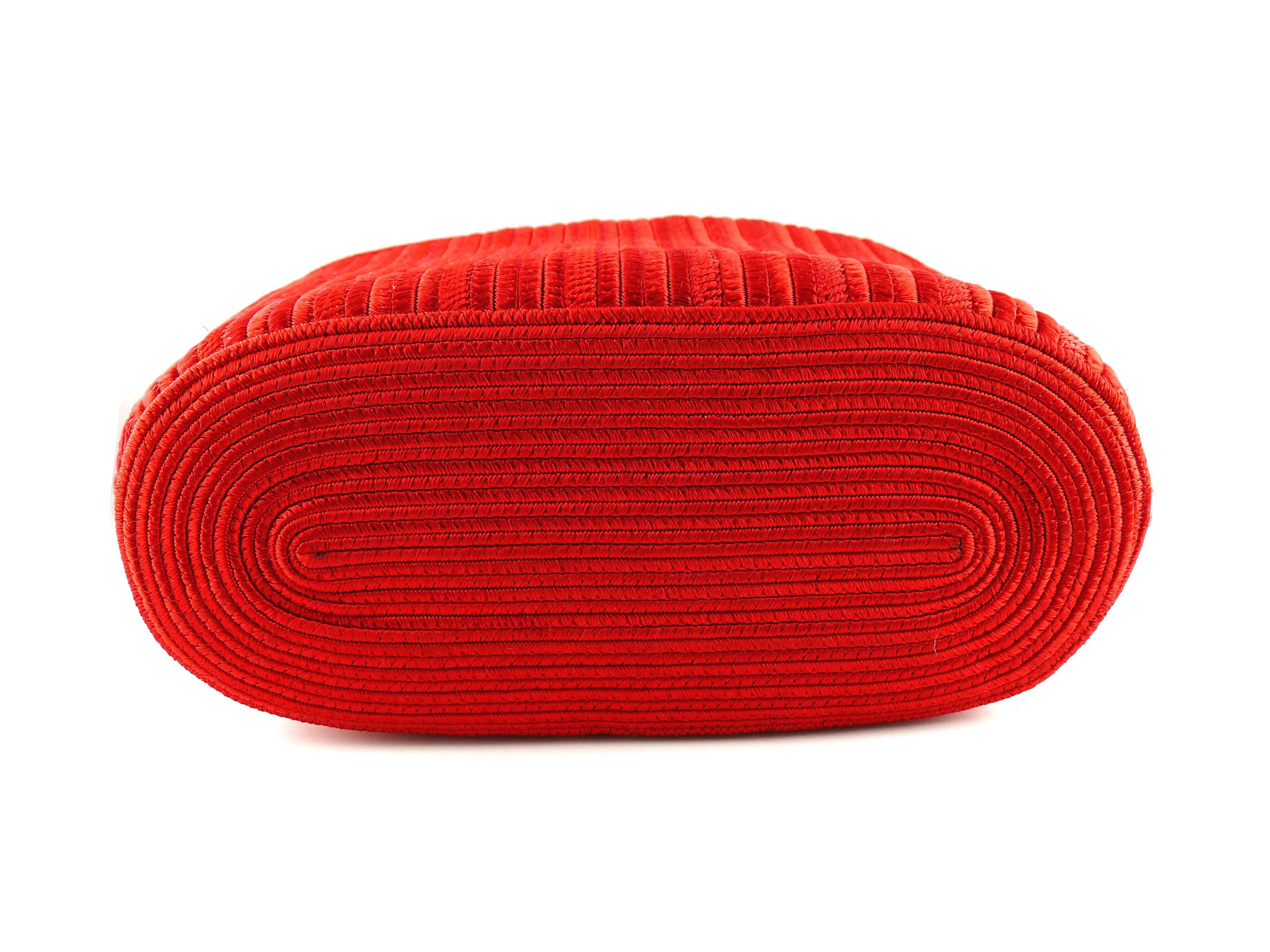 Yves Saint Laurent YSL Sac à main Passementerie rouge vintage 1