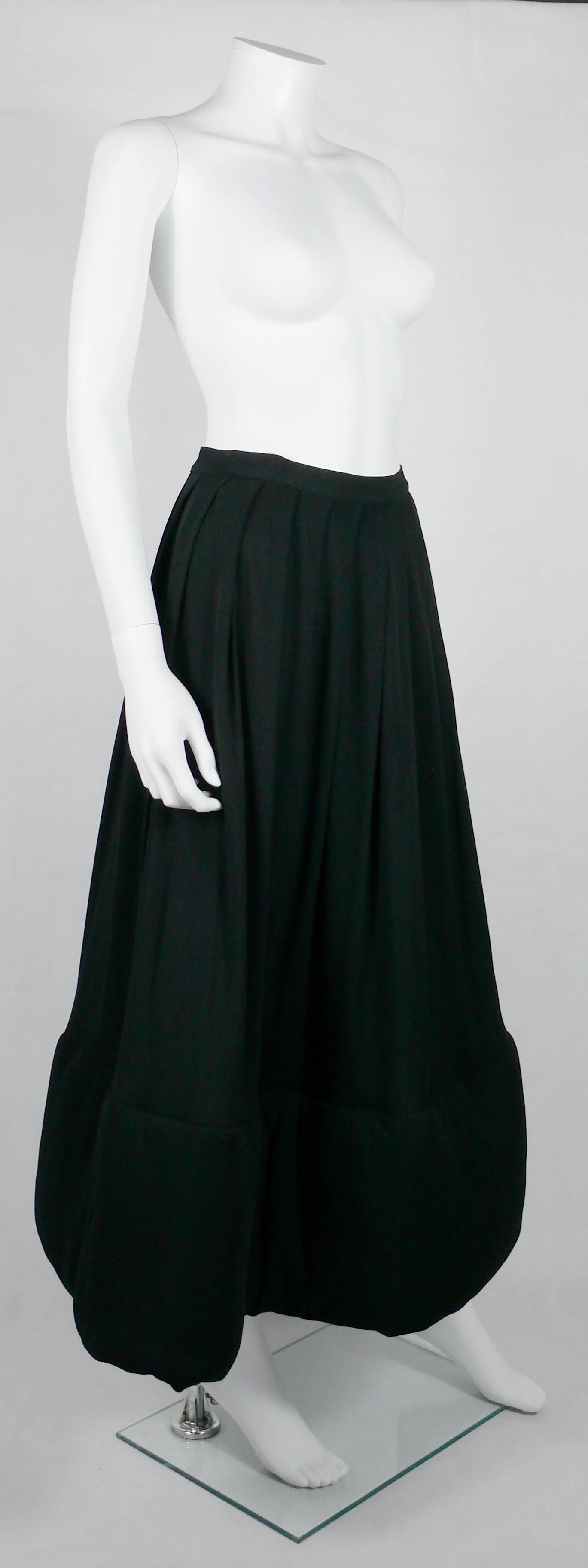 Jean Paul Gaultier Classique Vintage 1990s Rare Black Padded Skirt  In Good Condition For Sale In Nice, FR